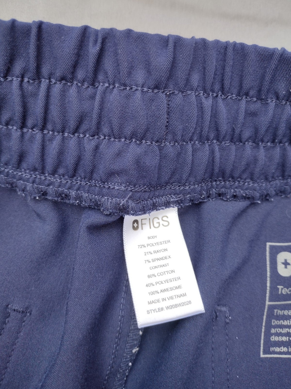 FIGS – W20SW2028 Blue Zamora Jogger Scrub Pants w/ Pockets – Women Sz L Medical