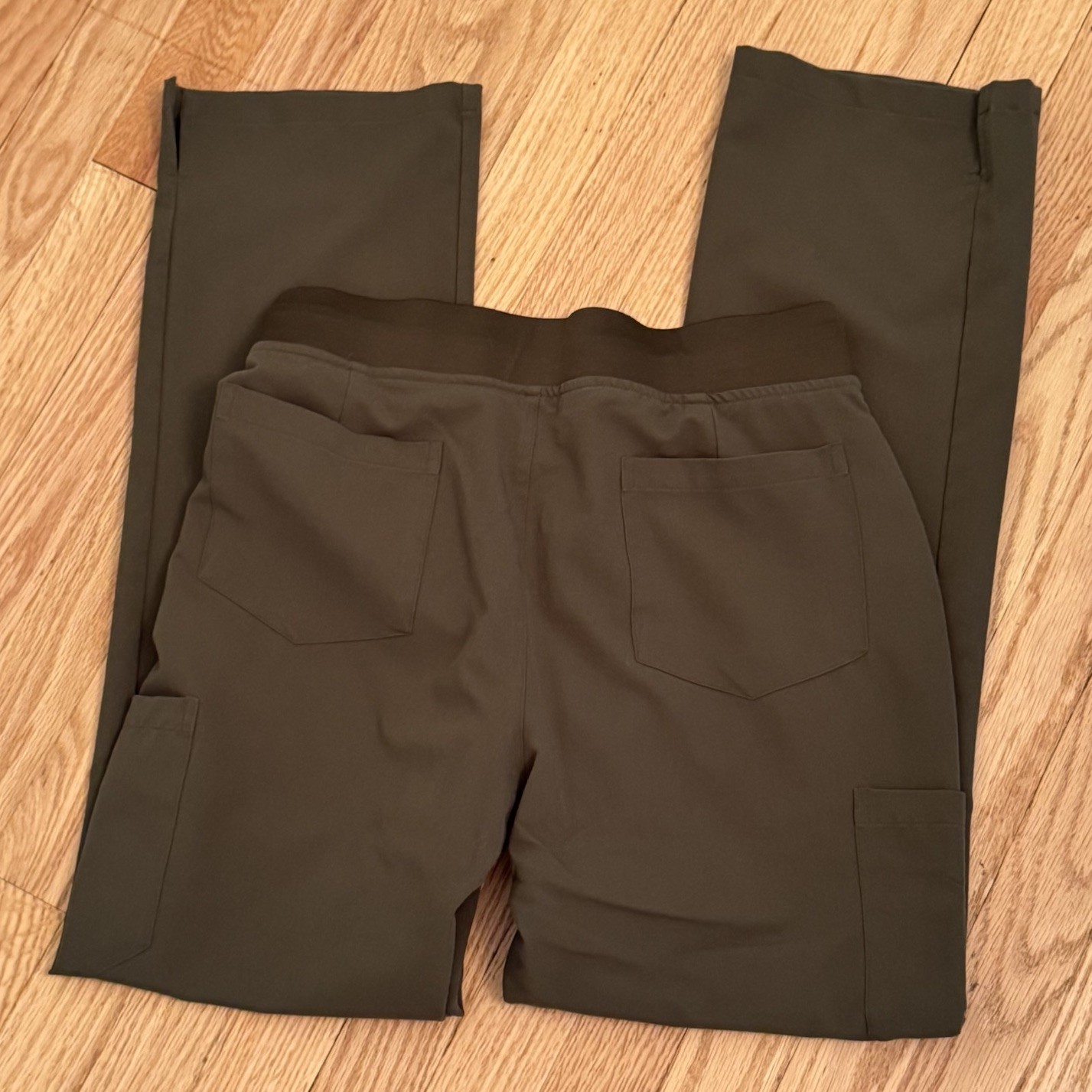 Mandala Olive Hunter Green Scrub Set XS Top Small Wide Leg Pants Bottoms