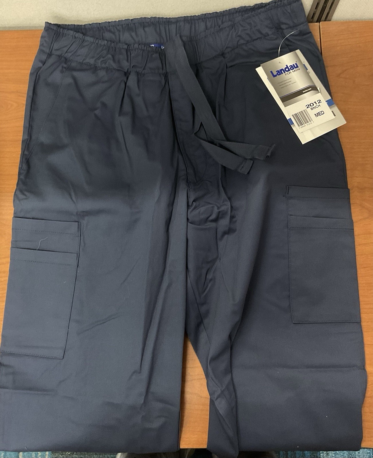 7-Pocket Elastic Waist Mens Scrubs Cargo Pants Navy Blue Size Medium