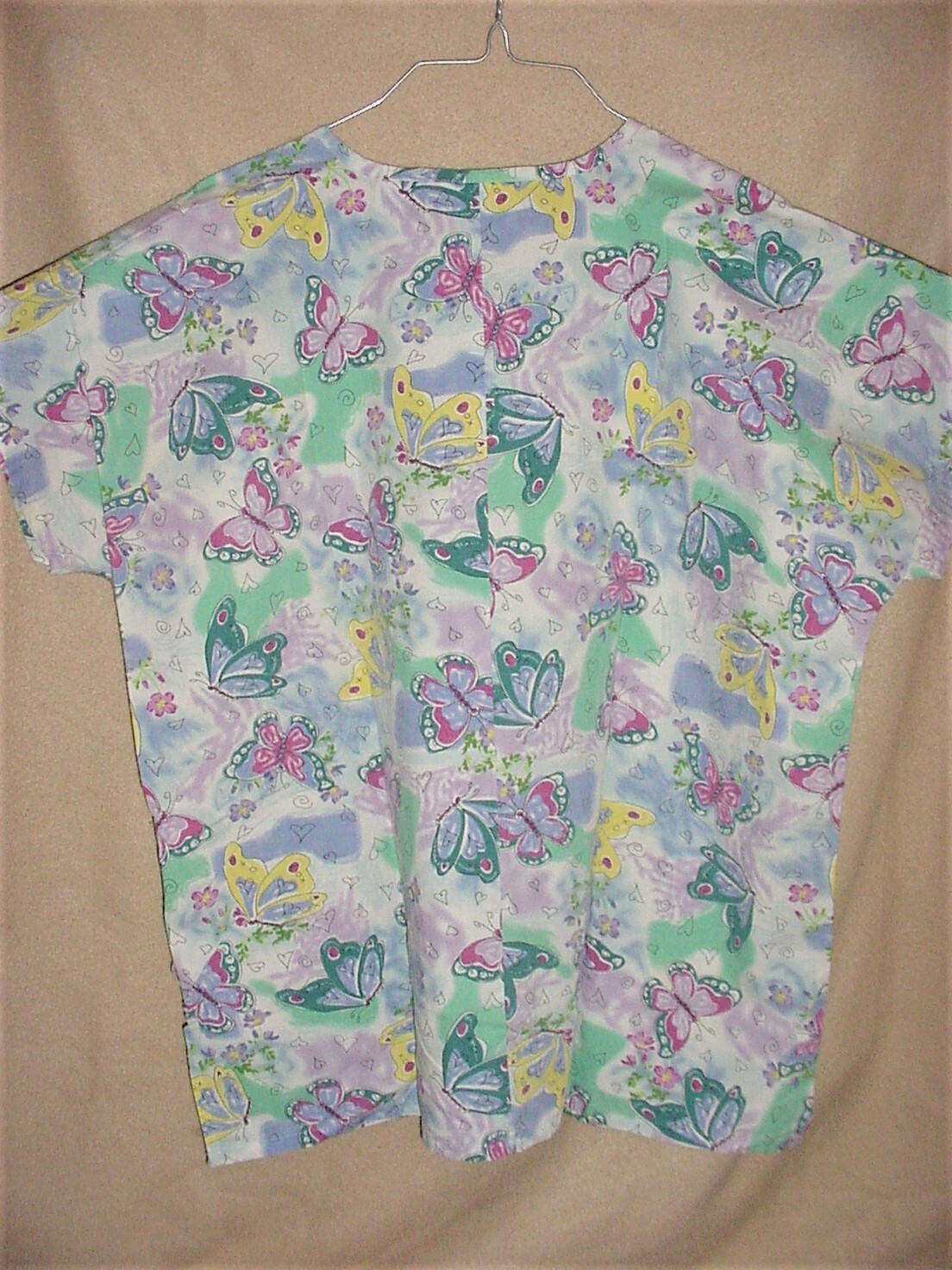 Flowers Butterflies Butterfly Print Yellow Pink Purple MHD Scrub Top Shirt M