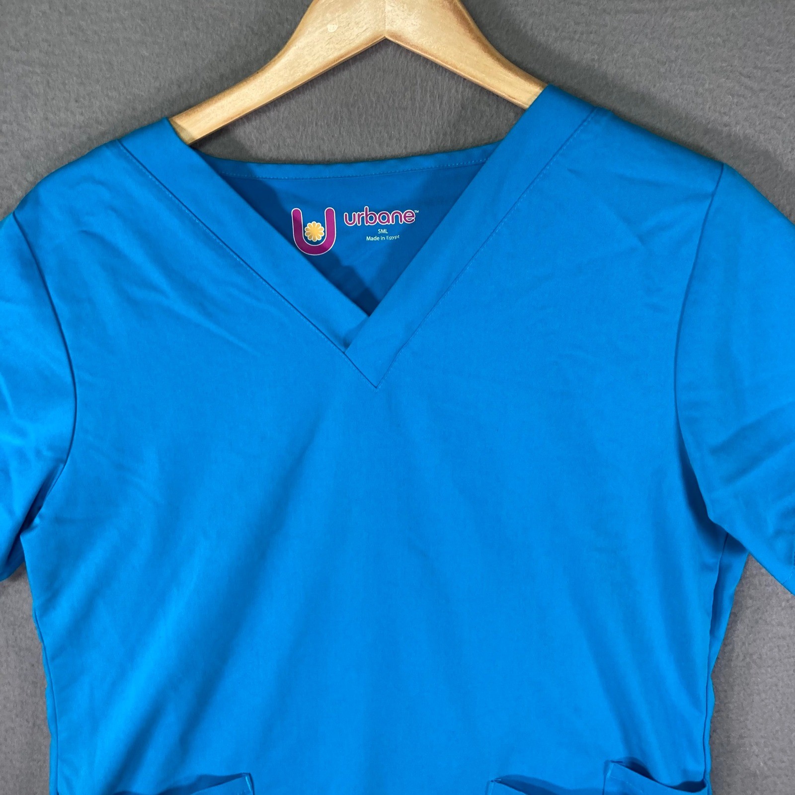 Urbane Scrubs Top, Small, Blue V-Neck, Short Sleeve, Two Pockets, Women’s