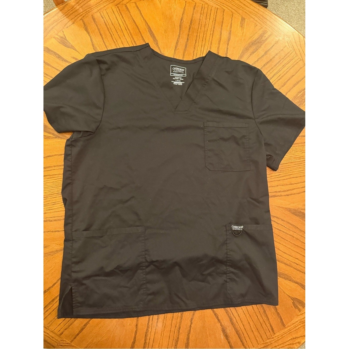 Cherokee Workwear Revolution Scrub Top Mens Large Black V-Neck Pocket WW670