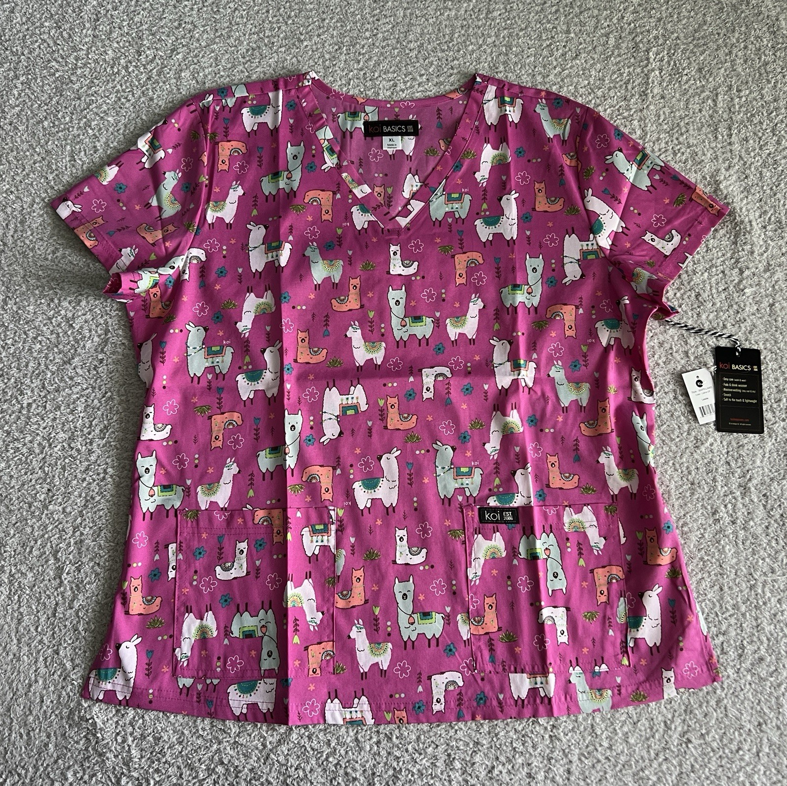 Koi Basics Scrub Top Women’s Sz XL Leslie Llama Pink Nursing Medical