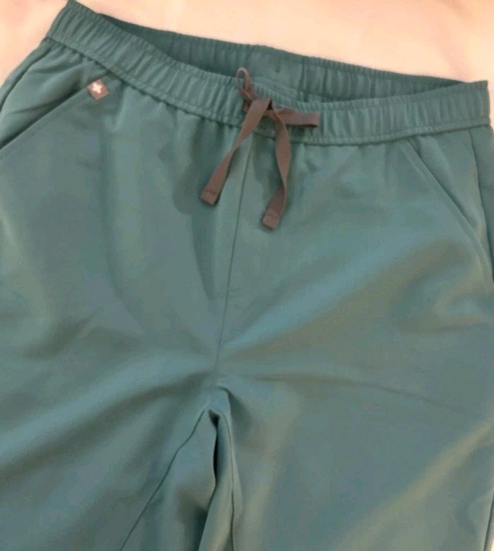Figs Technical Collection Scrub Pants Cactus Green Tansen Joggers 4XLS Short NWT