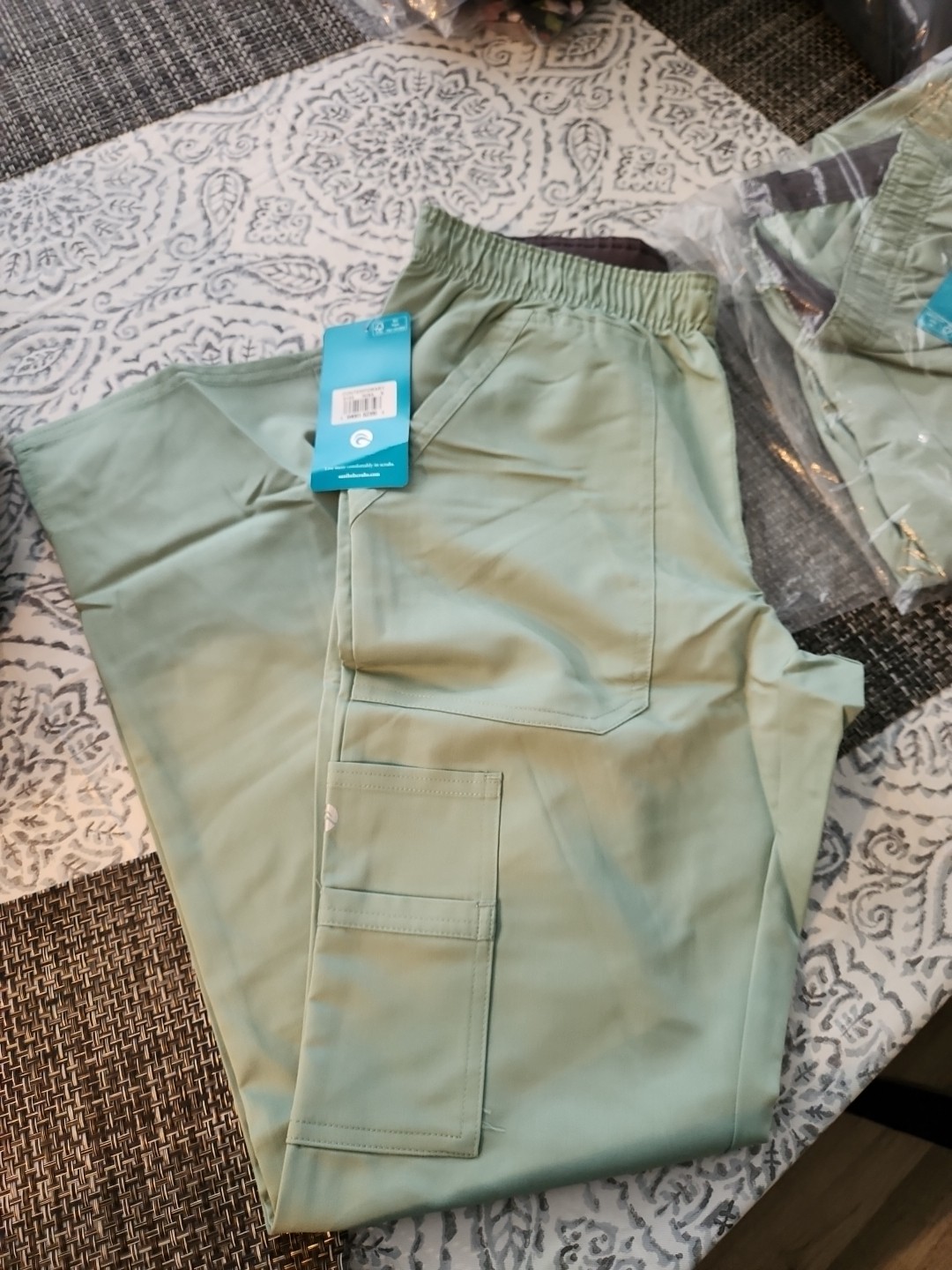 Sanibel Light Moss Green Scrub CARGO Pants-Small 9165