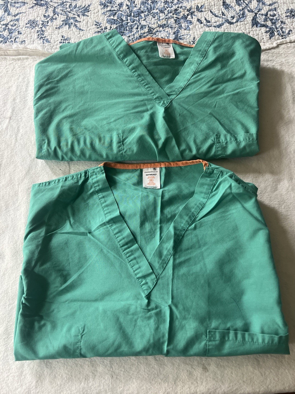 Lot of 2 Standard Textile Softweave Scrub Tops – Green – Size 2XL
