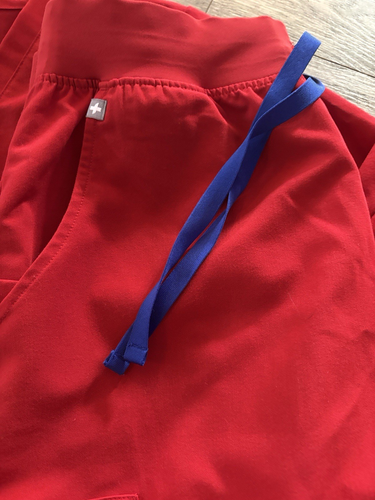 Women’s Figs, Technical Collection, Red Set Size Medium