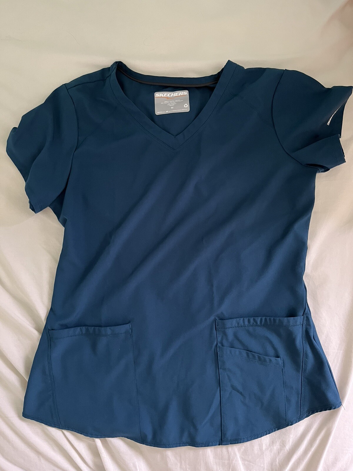 Skechers scrubs 3 full sets Size Medium Color Bahama Excellent Condition