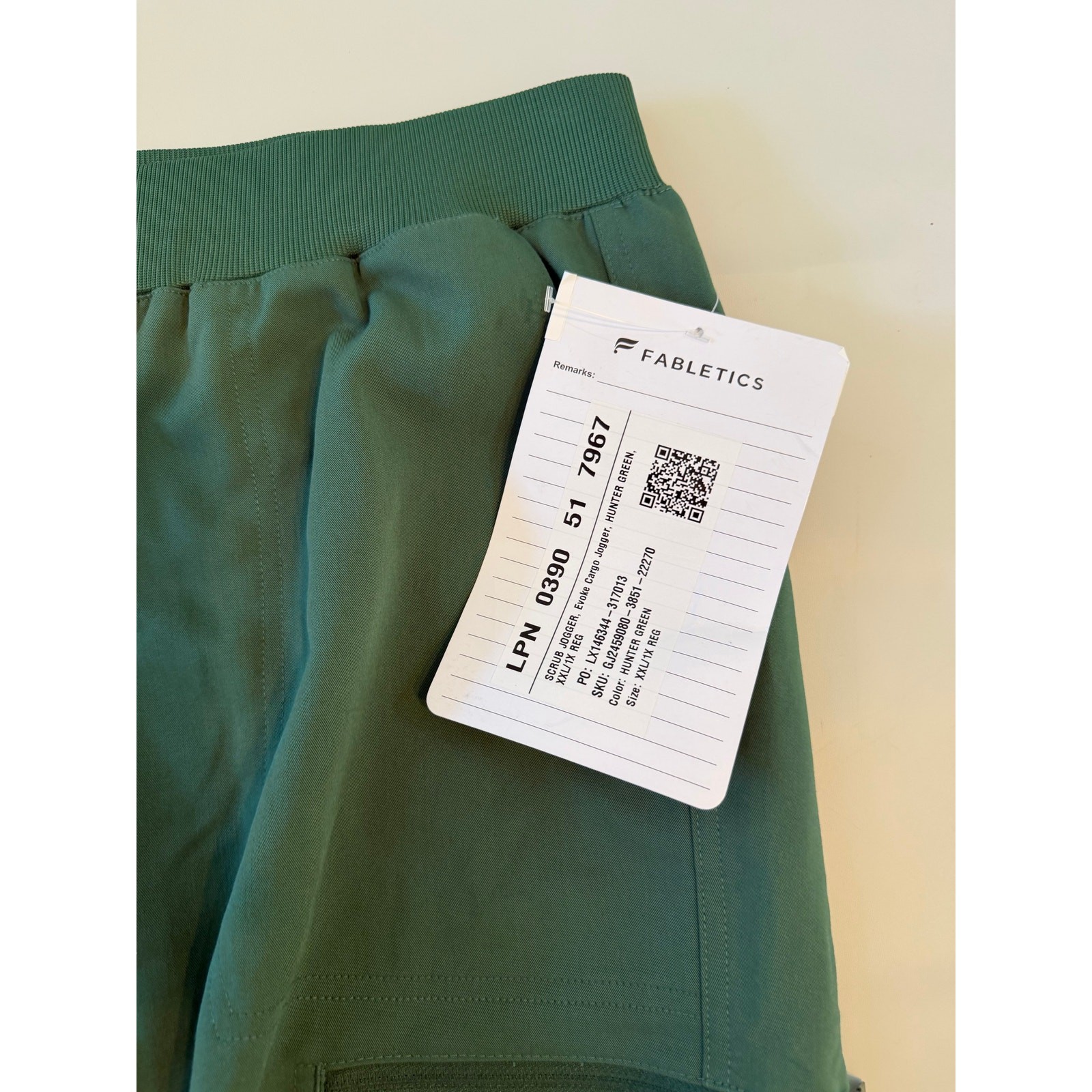 NWT Fabletics Evoke Cargo Scrub Jogger Pants Womens XXL/1X Hunter Green READ