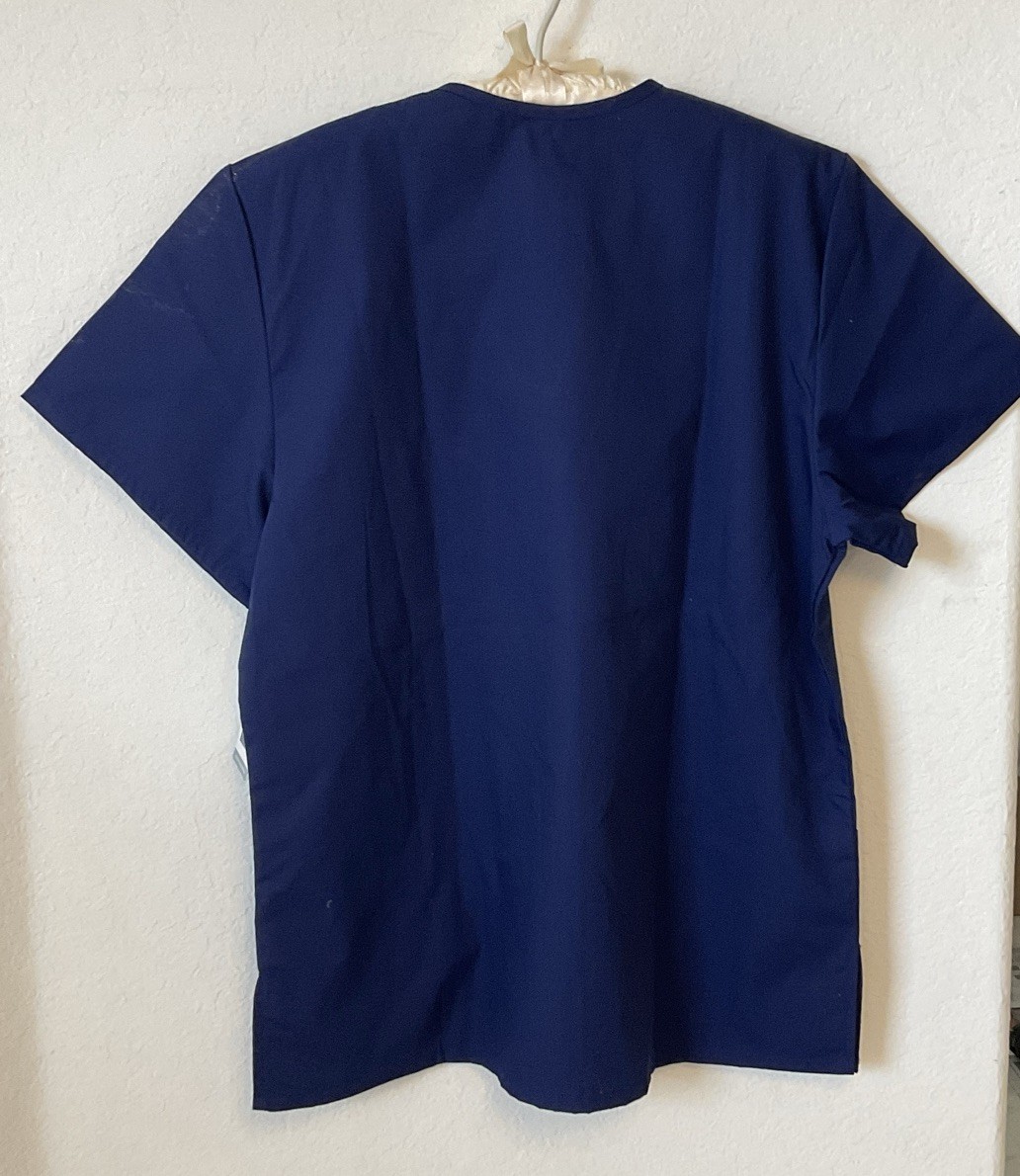 Adar Universal Men’s V-Neck Front Pockets Navy Blue Scrub Top M