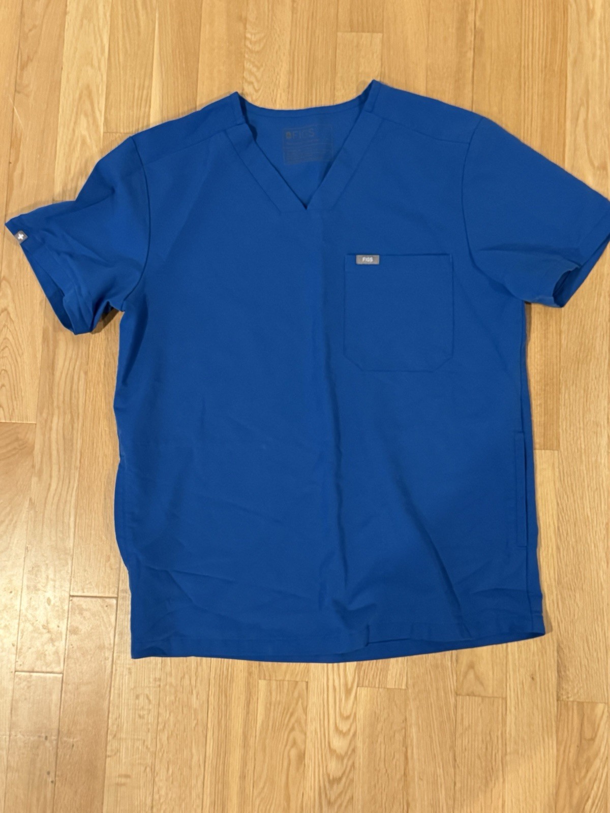 FIGS Technical Collection Blue Solid V-Neck Scrub Top, Unisex Size M