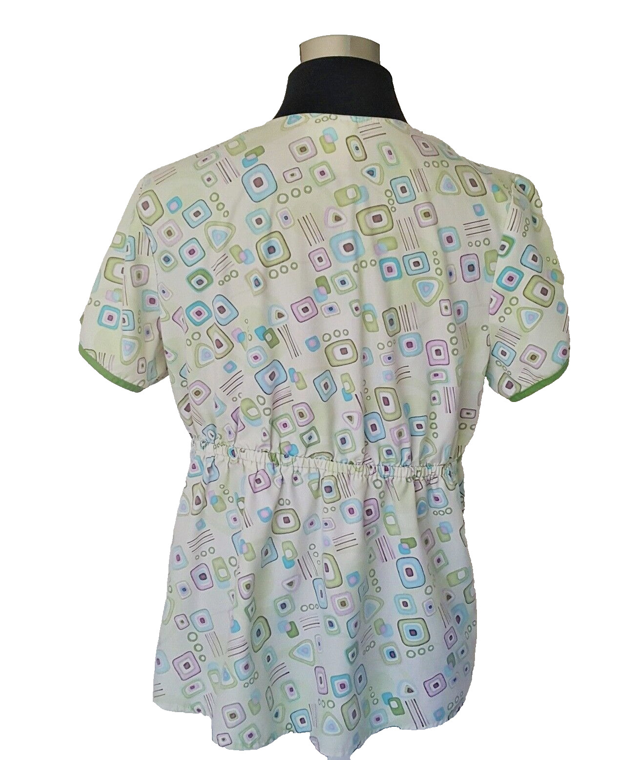 SB Scrubs Uniform Top Women’s Size Large Geo Medical Dental Veterinary Techs