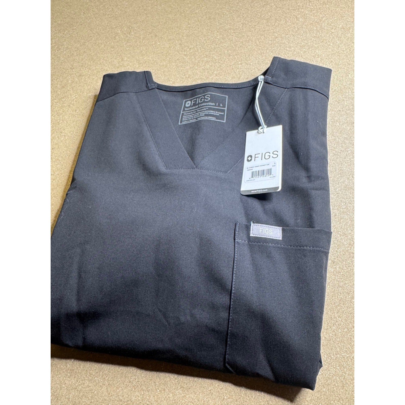FIGS Chisec Three Pocket Scrub Top Black Large TM3000 Aya Healthcare Logo NWT