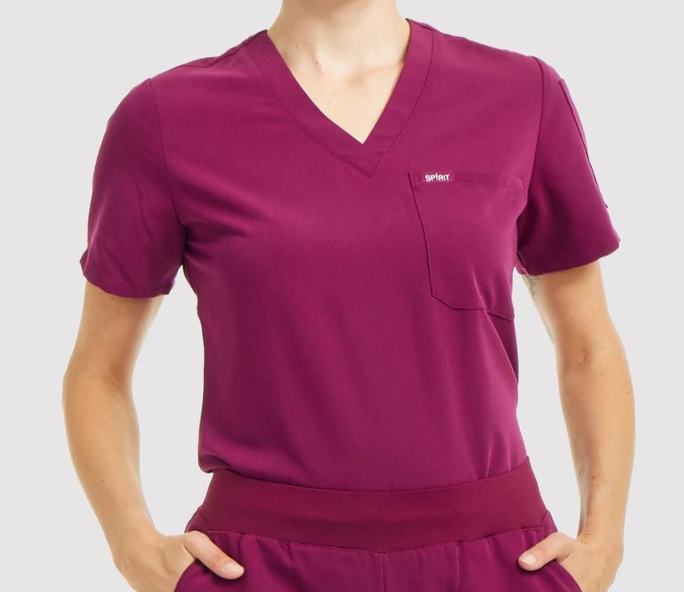 NWT Spirit Scrubs Women’s V-Neck Chest Pocket Tuckable Top in Wine Extra Large