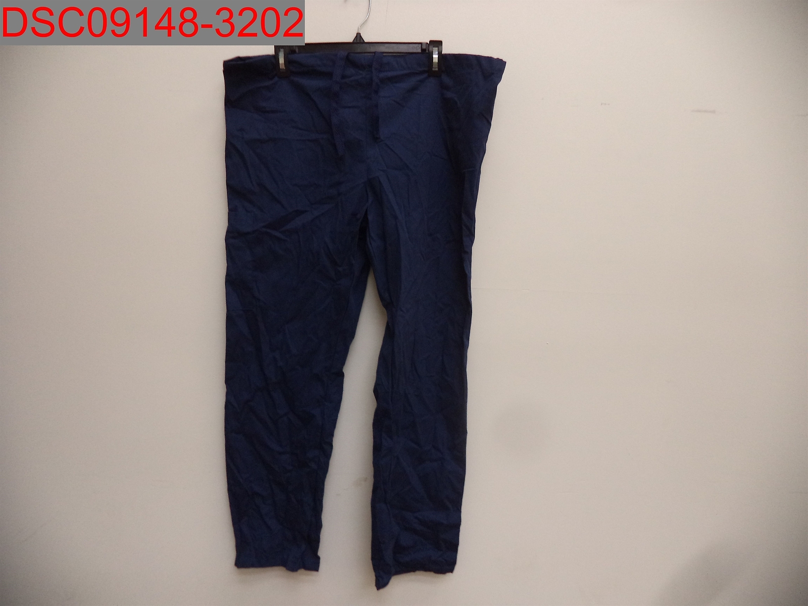 NWOT – Fashion Seal Healthcare Unisex Adult Navy Scrub Pants, Size M REG