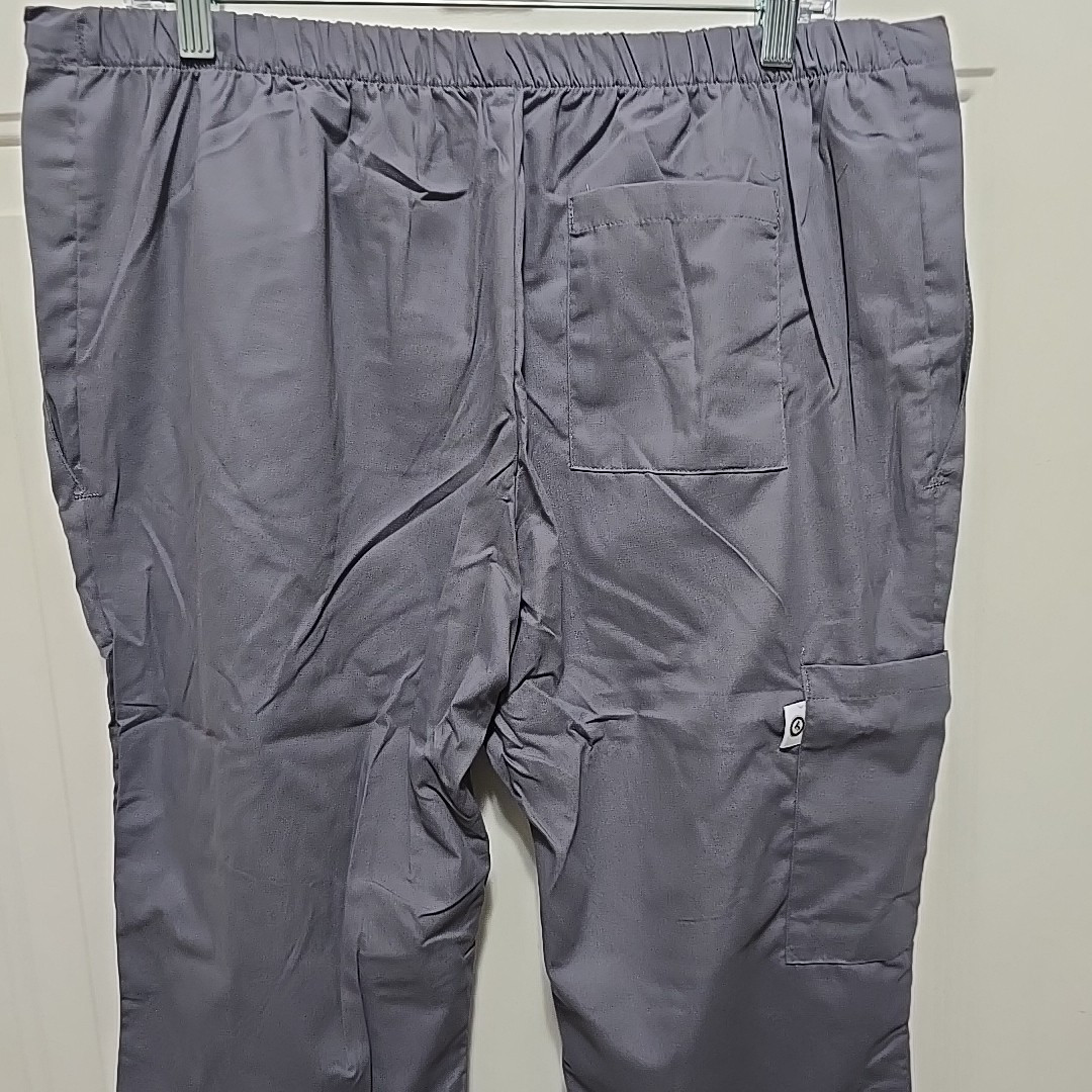 Fashion Seal Healthcare Adult Size M Gray Scrub New