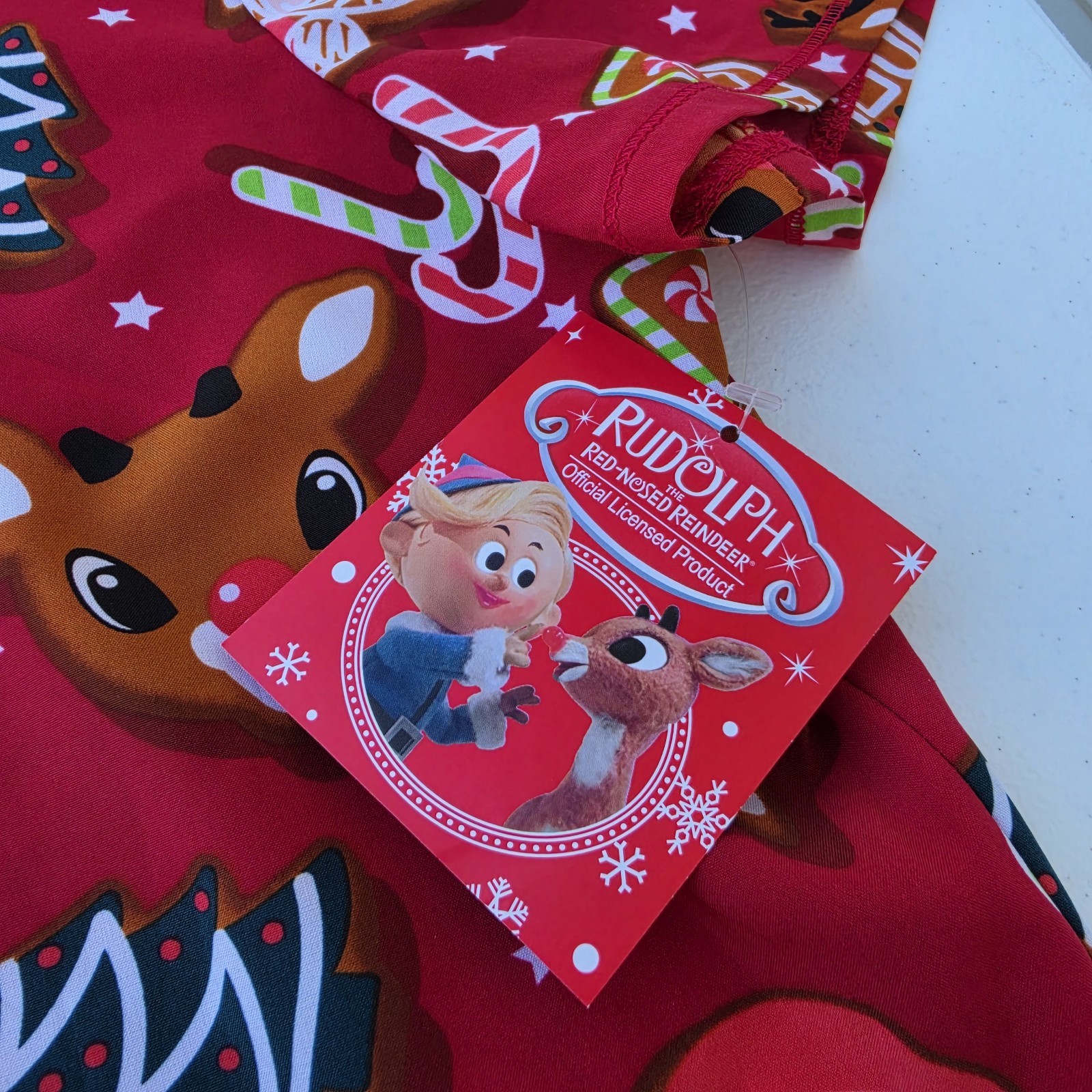 Rudolph the Red Nosed Reindeer Official Licensed Scrub Top New With Tags Sz M