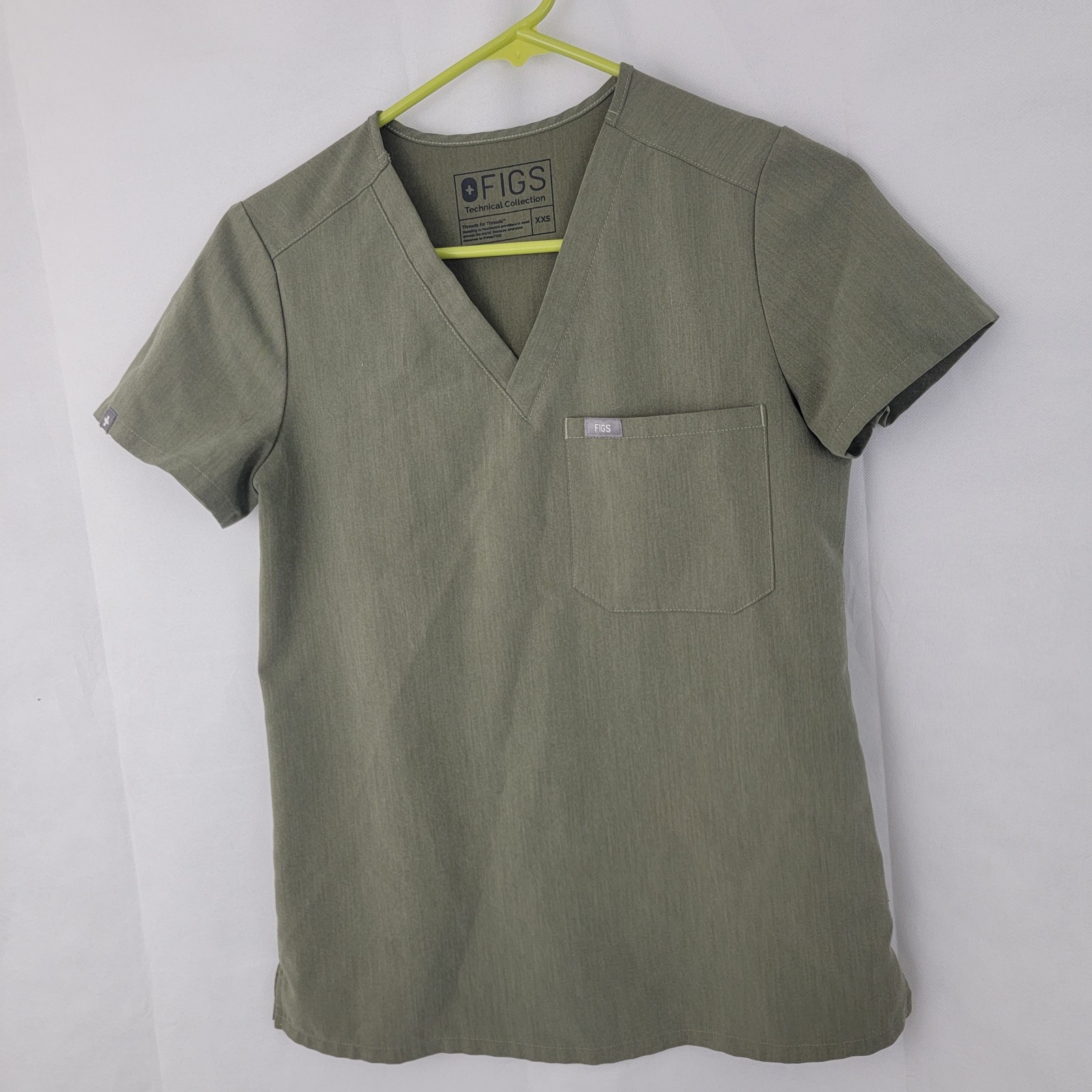 FIGS Womens Scrub Top Sz XXS Catarina One Pocket Heathered Olive Green FW1000
