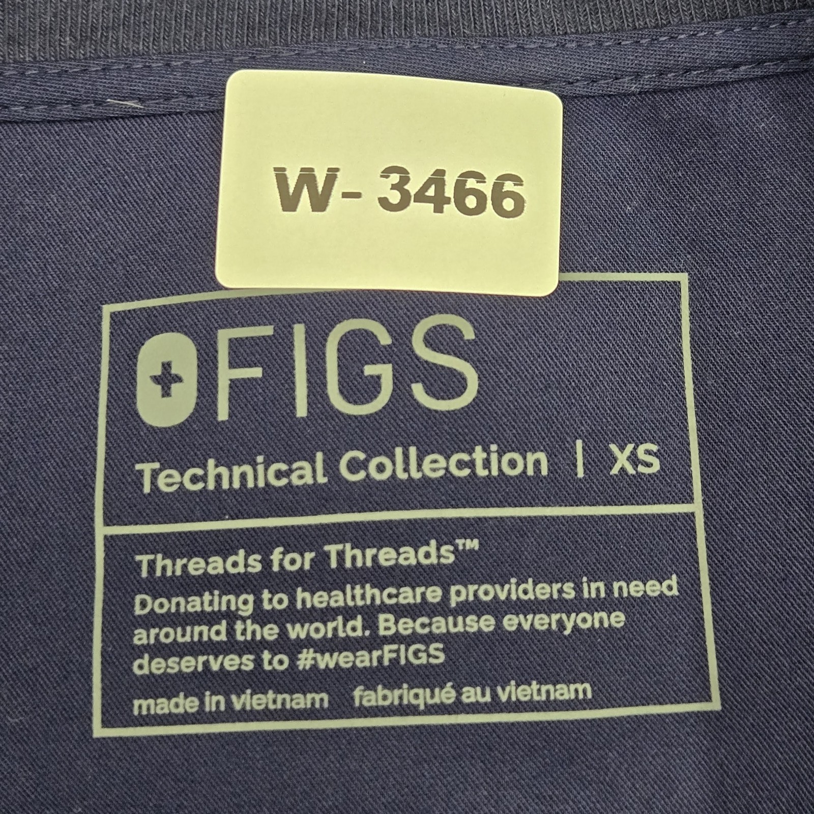 FIGS Women Scrub Top XS Navy Bellery Scrub Jacket