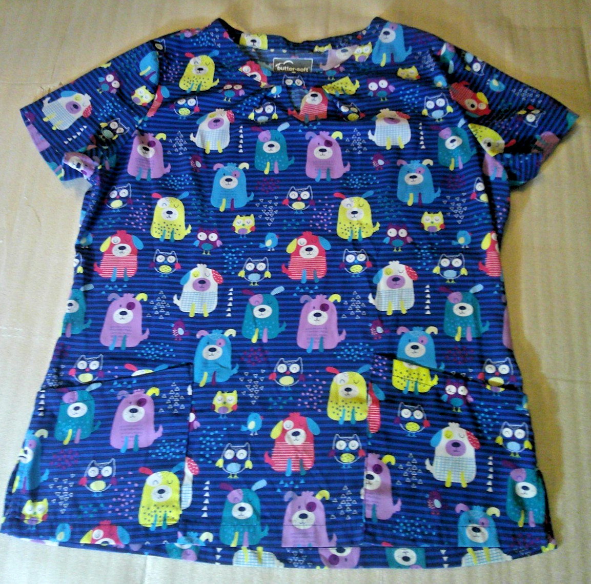 5 Scrub Tops ~ Floral ~ Kittens ~ Dogs ~ Dinosaurs Print ~ Women’s Size Medium