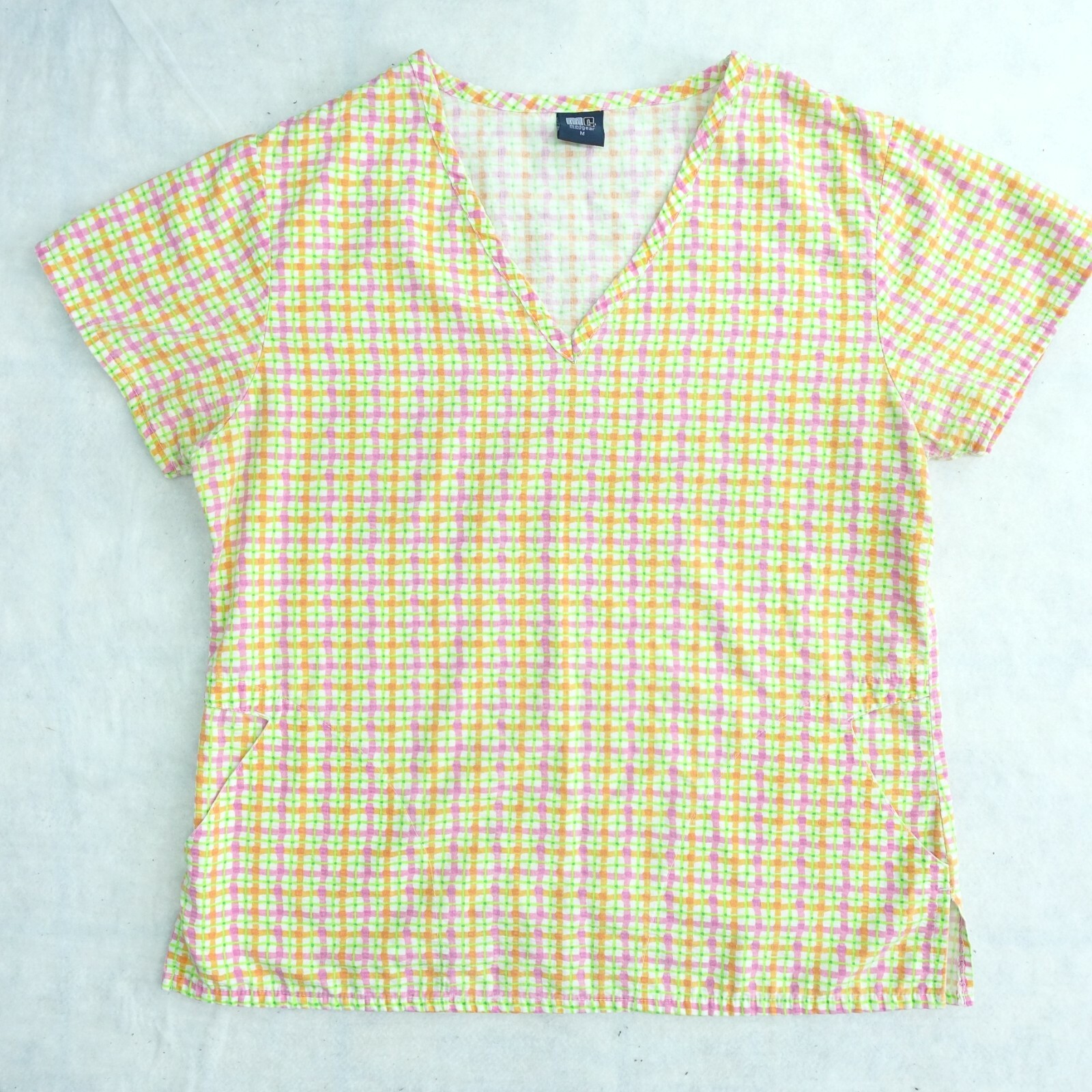 Medgear Scrub Top Women M Plaid Pattern Pink Green Easter Pastel Short Sleeve
