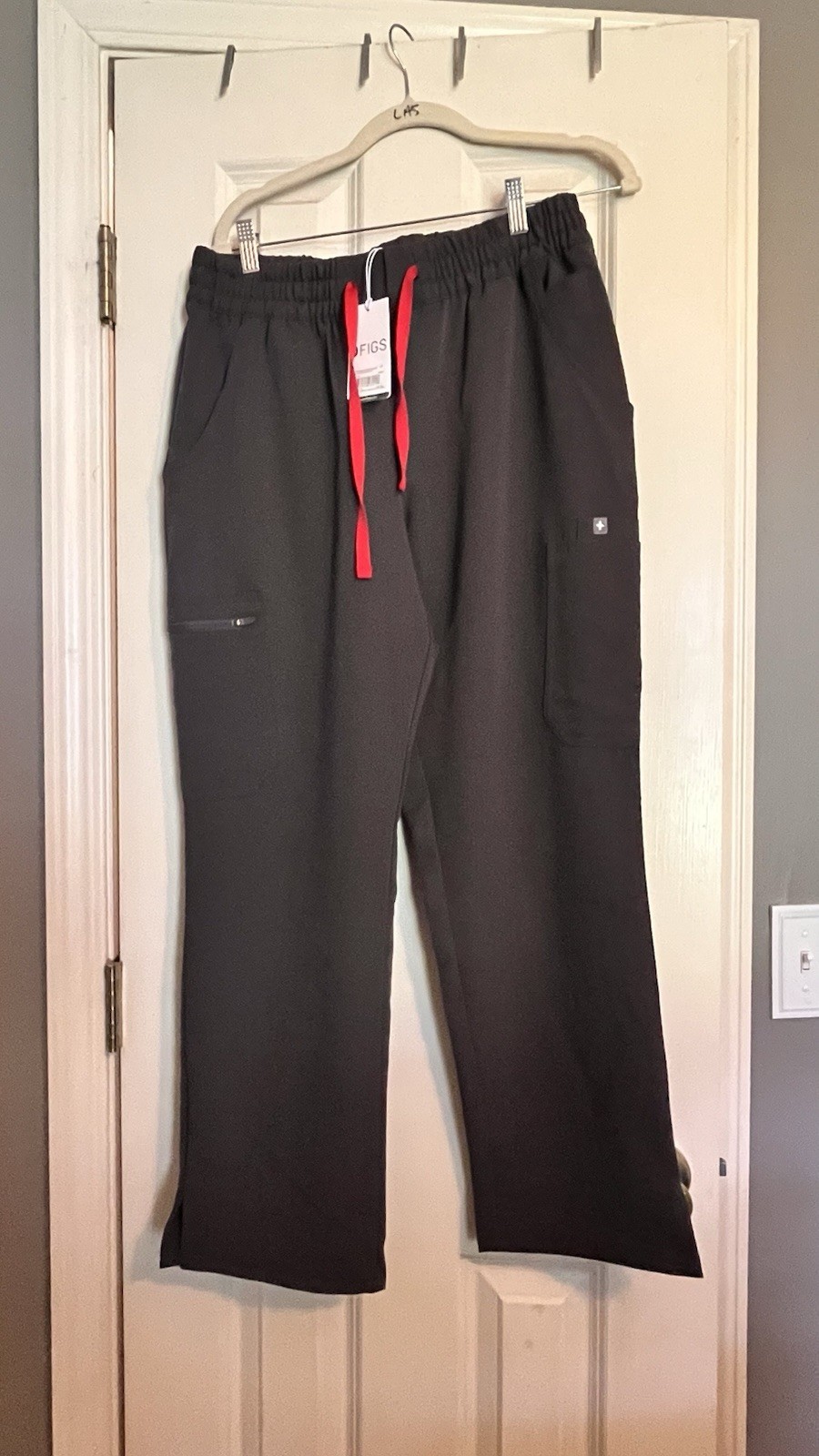 FIGS Scrub Pants Women Large-Petite Dowa Pants. Charcoal Gray.