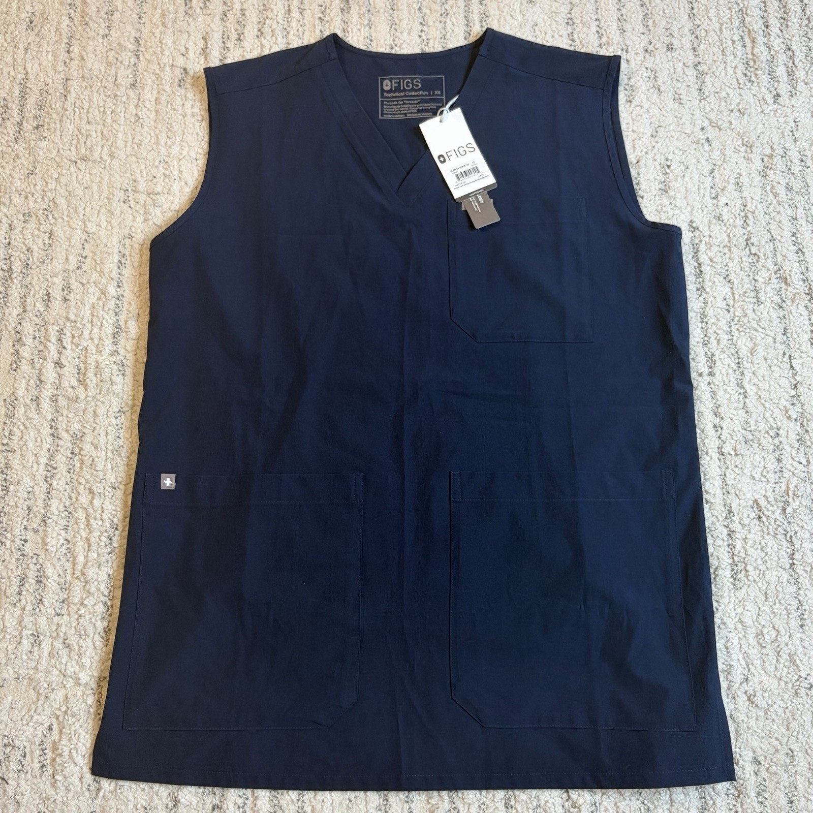 FIGS FREEx Women’s Smock Scrub Top XS Navy Blue NWT Medical Healthcare Nursecore
