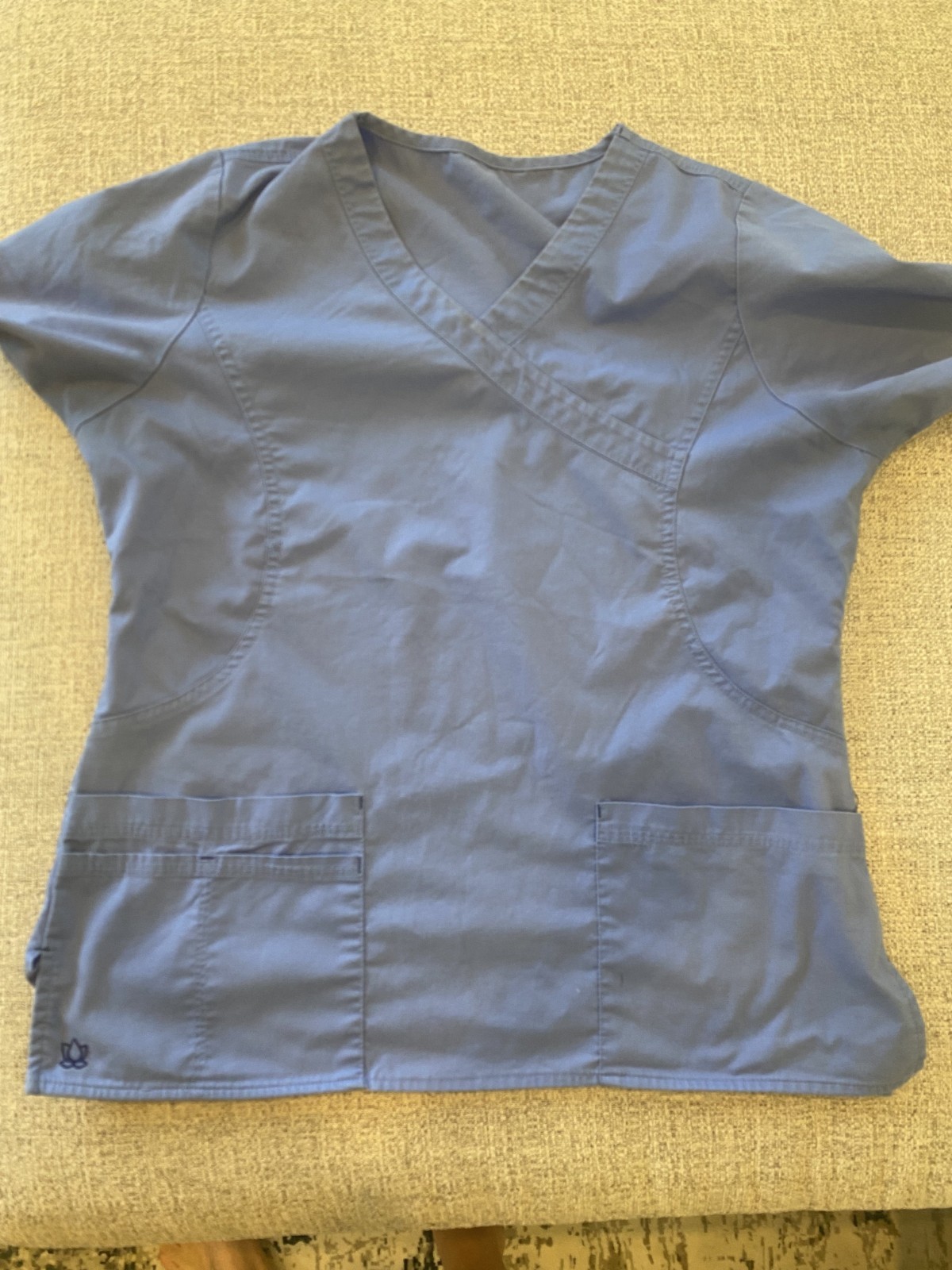 Mixed Brands Women’s Medical Scrubs Lot-Mostly Medium (QTY 8 Pants, QTY 3 Tops)