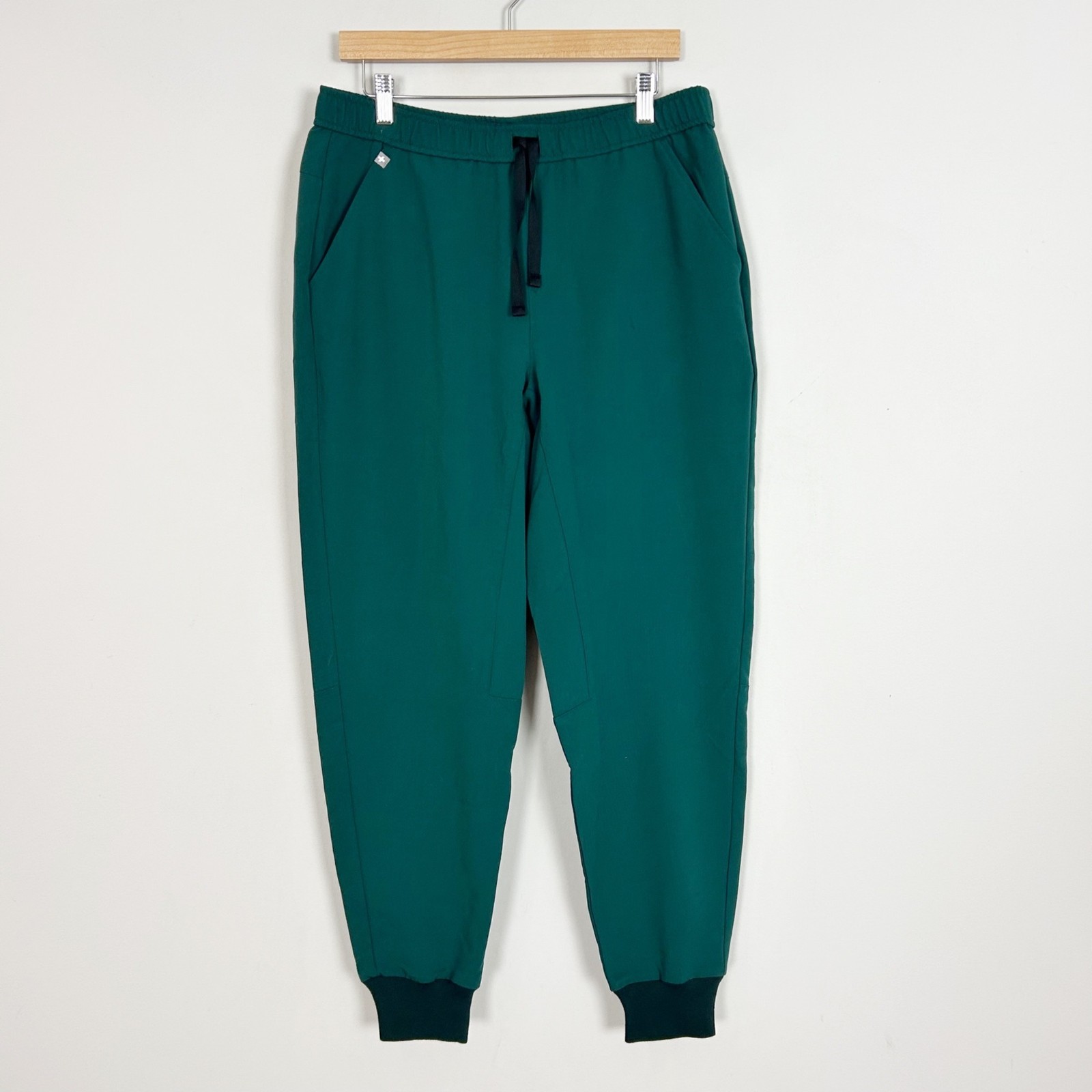 NEW Figs Green Tansen Jogger Scrub Pants Size Large Men’s