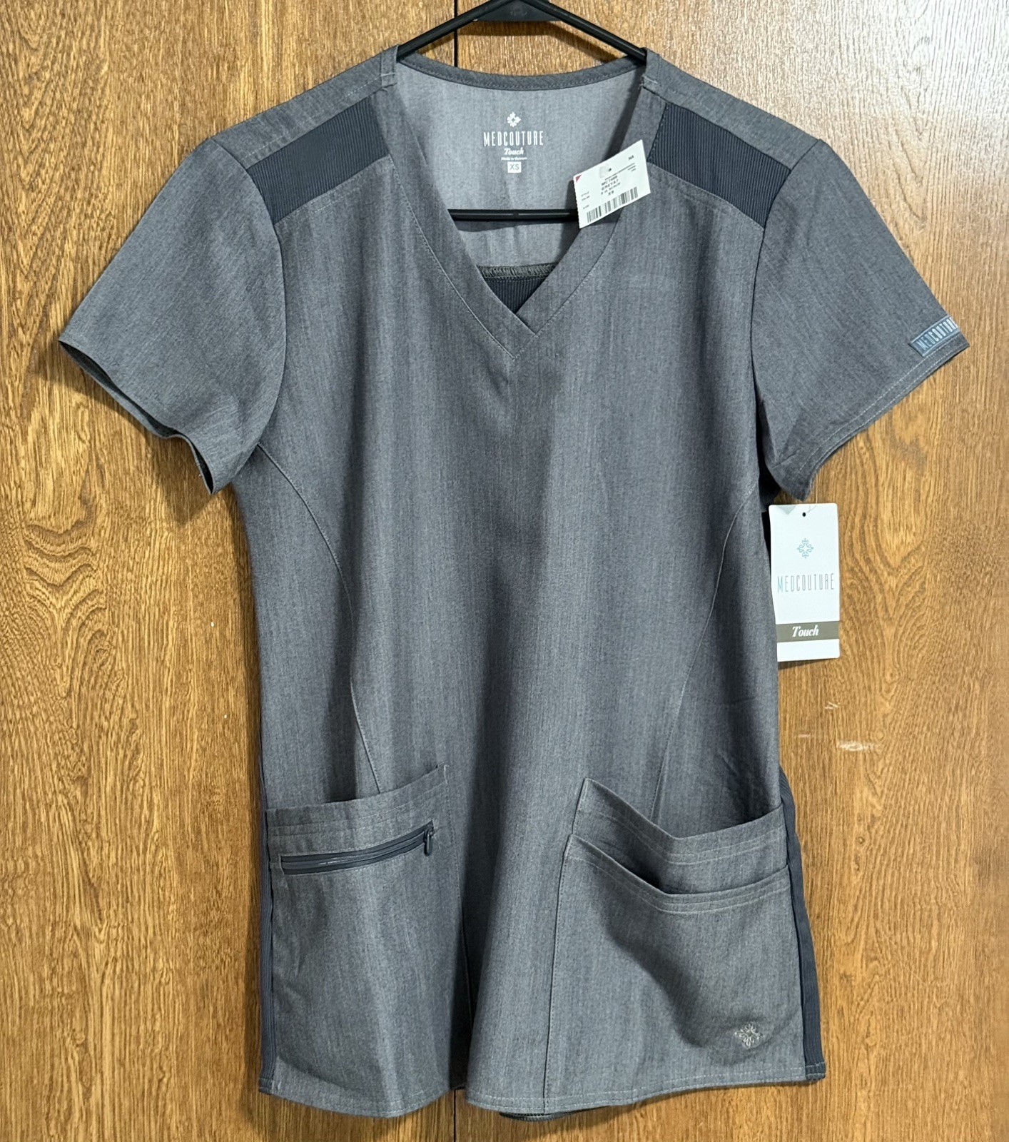 Med Couture Touch Scrub VNeck Top MC7468 NWT in Slate Performance Stretch XSmall