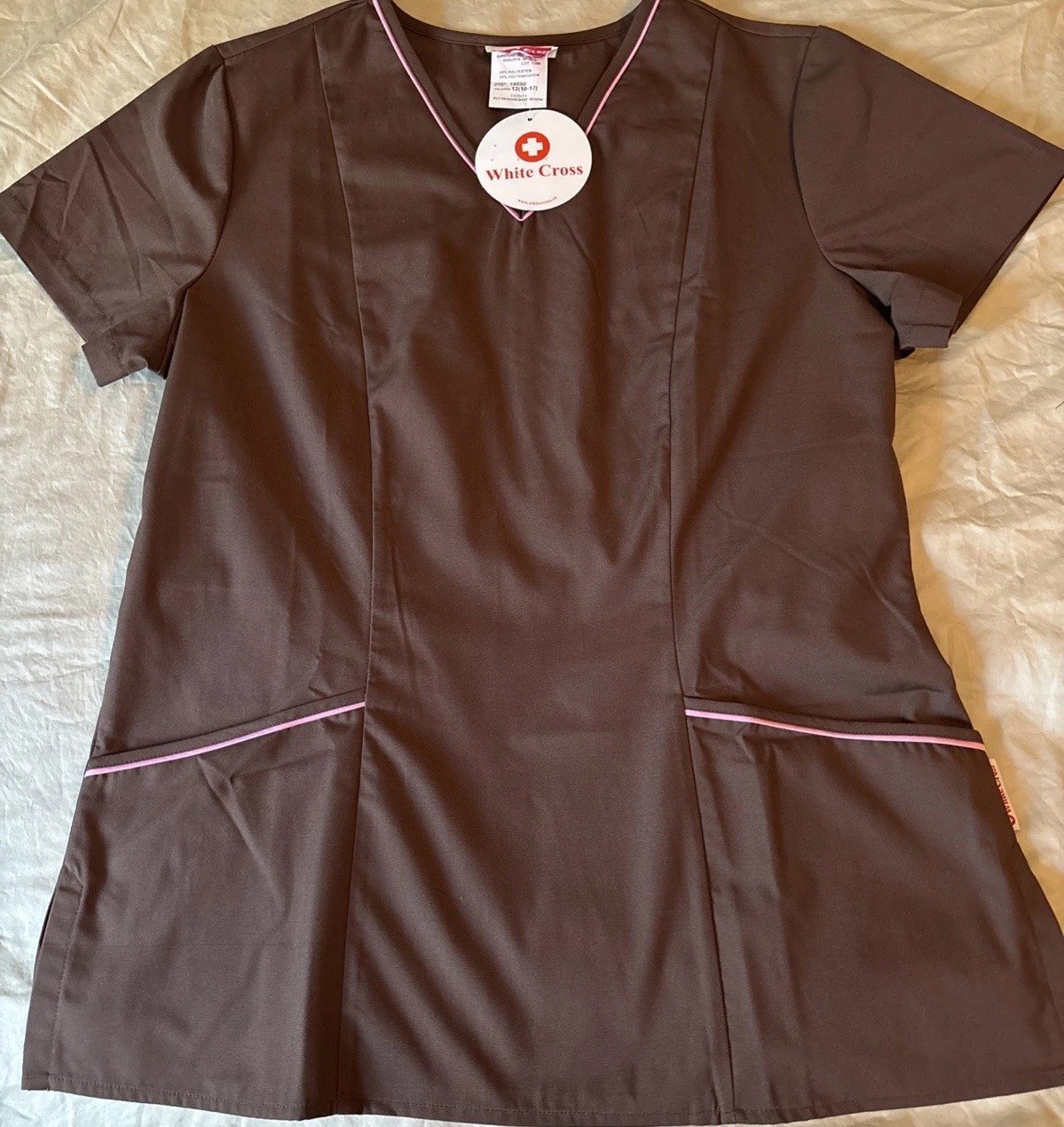 White Cross Women’s (10-12) Brown W/ Pink Piping Top NWT