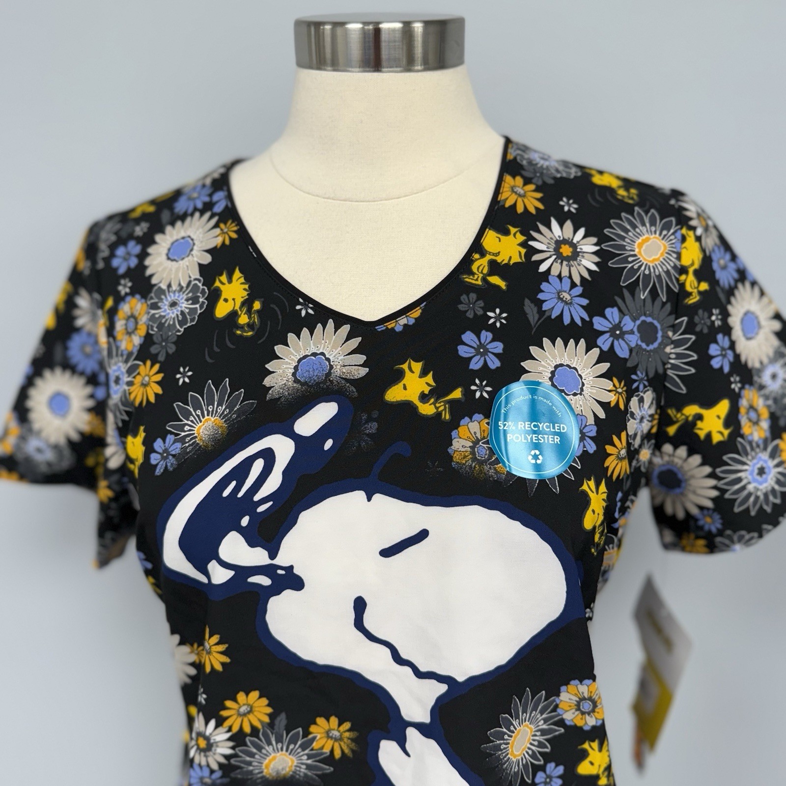 NWT Peanuts Snoopy Scrub Top 2X Black Woodstock Scrubs Cherokee Tooniforms