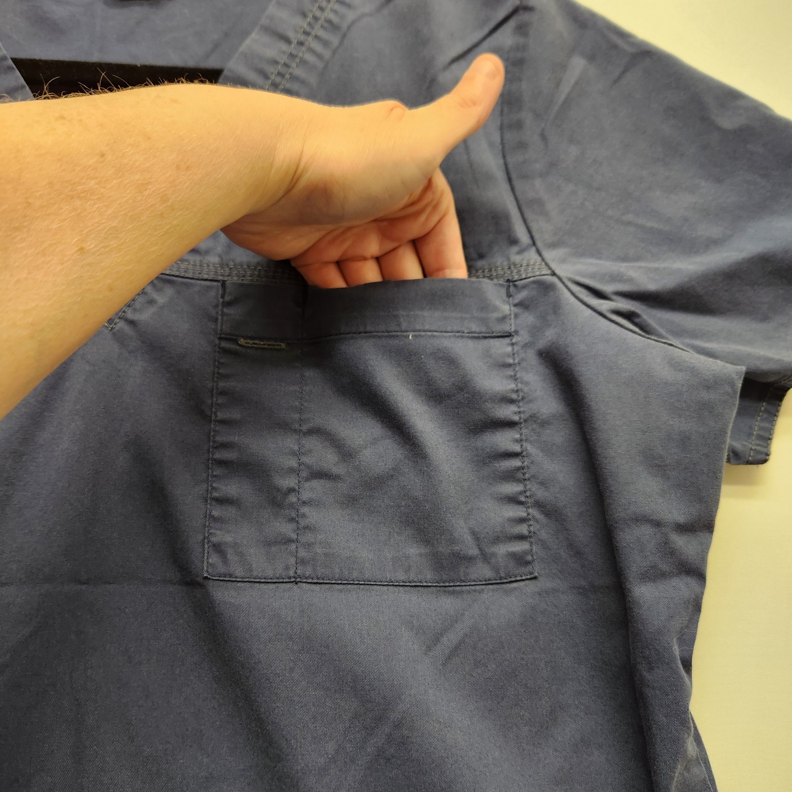 ⭐️Dickies Gen Flex Navy Blue V-Neck Utility Multi Pocket Nurse Medical Scrub Top