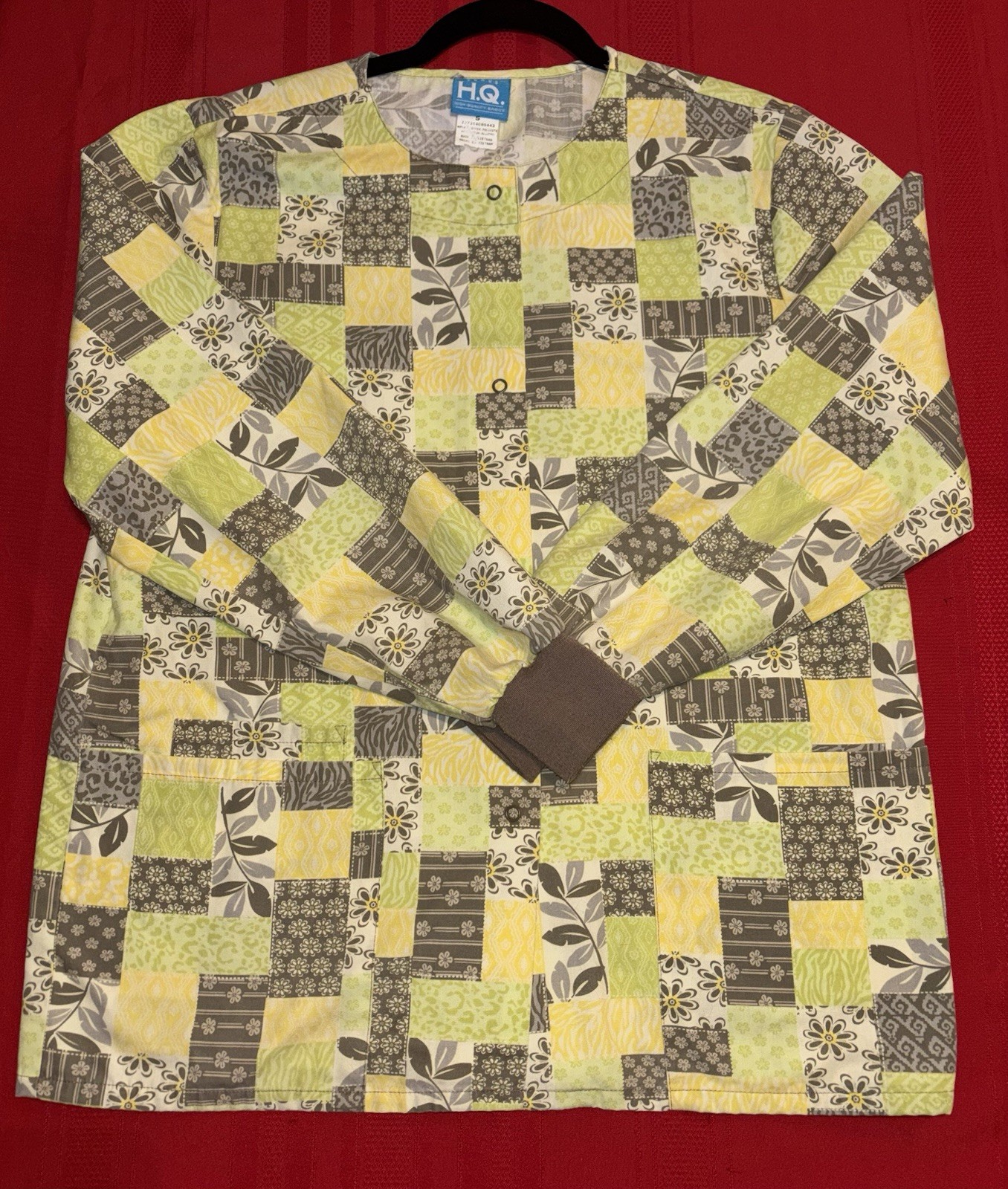 High Quality Basics Women’s Scrub Jacket, Small, Green, Yellow, Gray Patterned