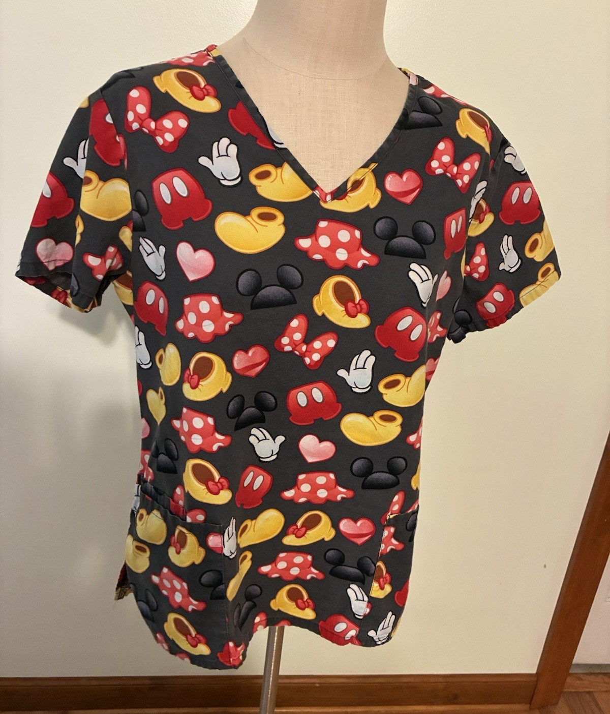 Disney Mickey & Minnie Icons Pattern V-Neck Scrub Top Black/Red/Yellow