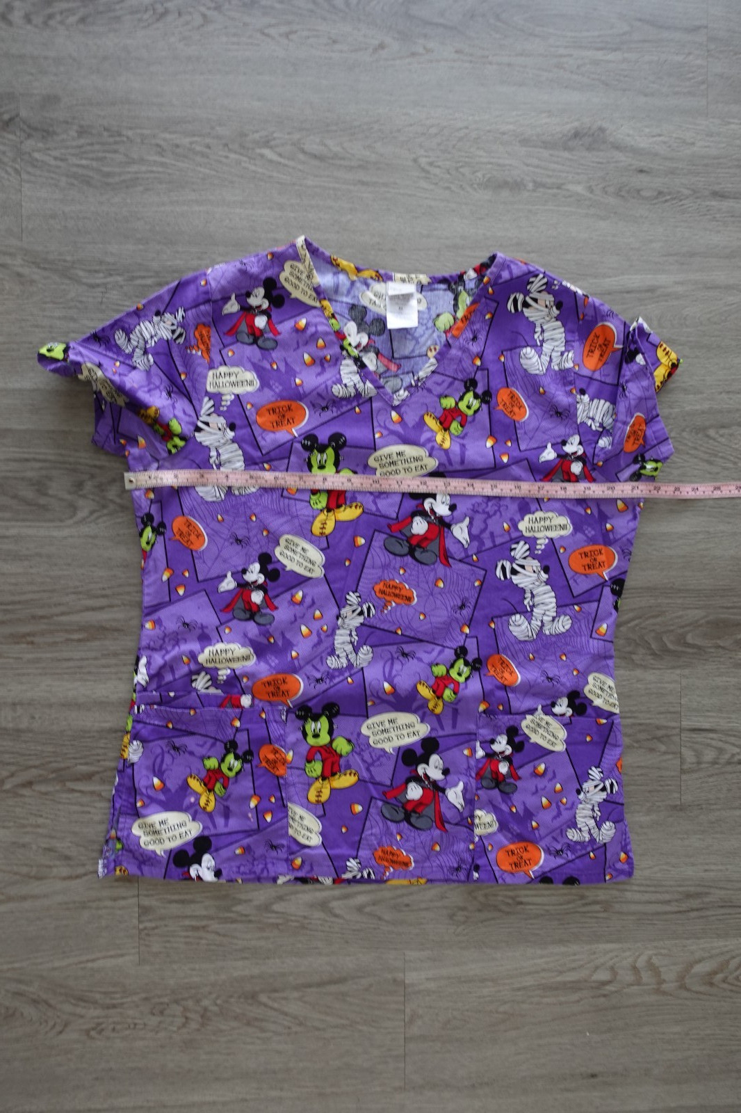 Disney Branded Purple Halloween V Neck Women’s Size Medium Scrub Top Mickey
