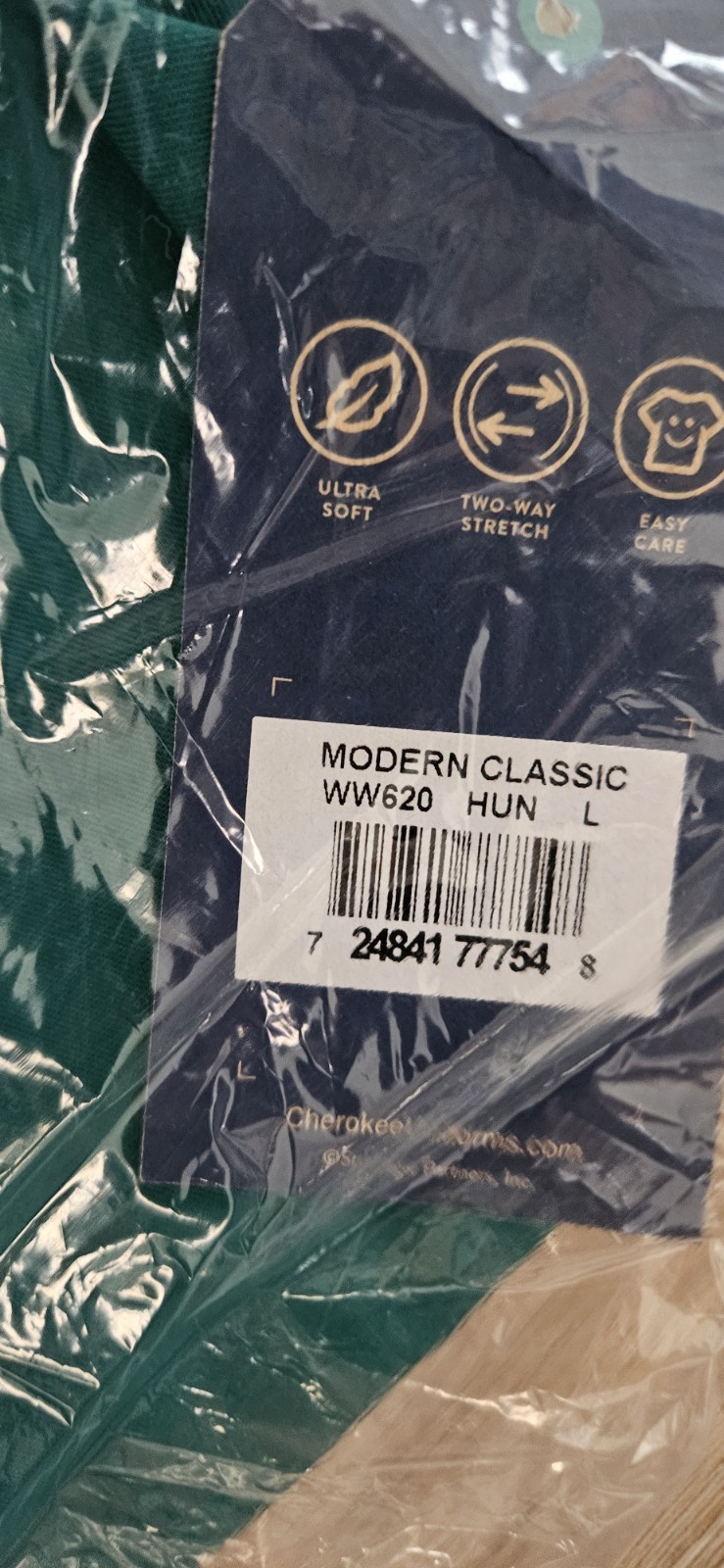 Cherokee Work Wear Revolution Women’s Scrub Set, Large Hunter Green, Www120/620