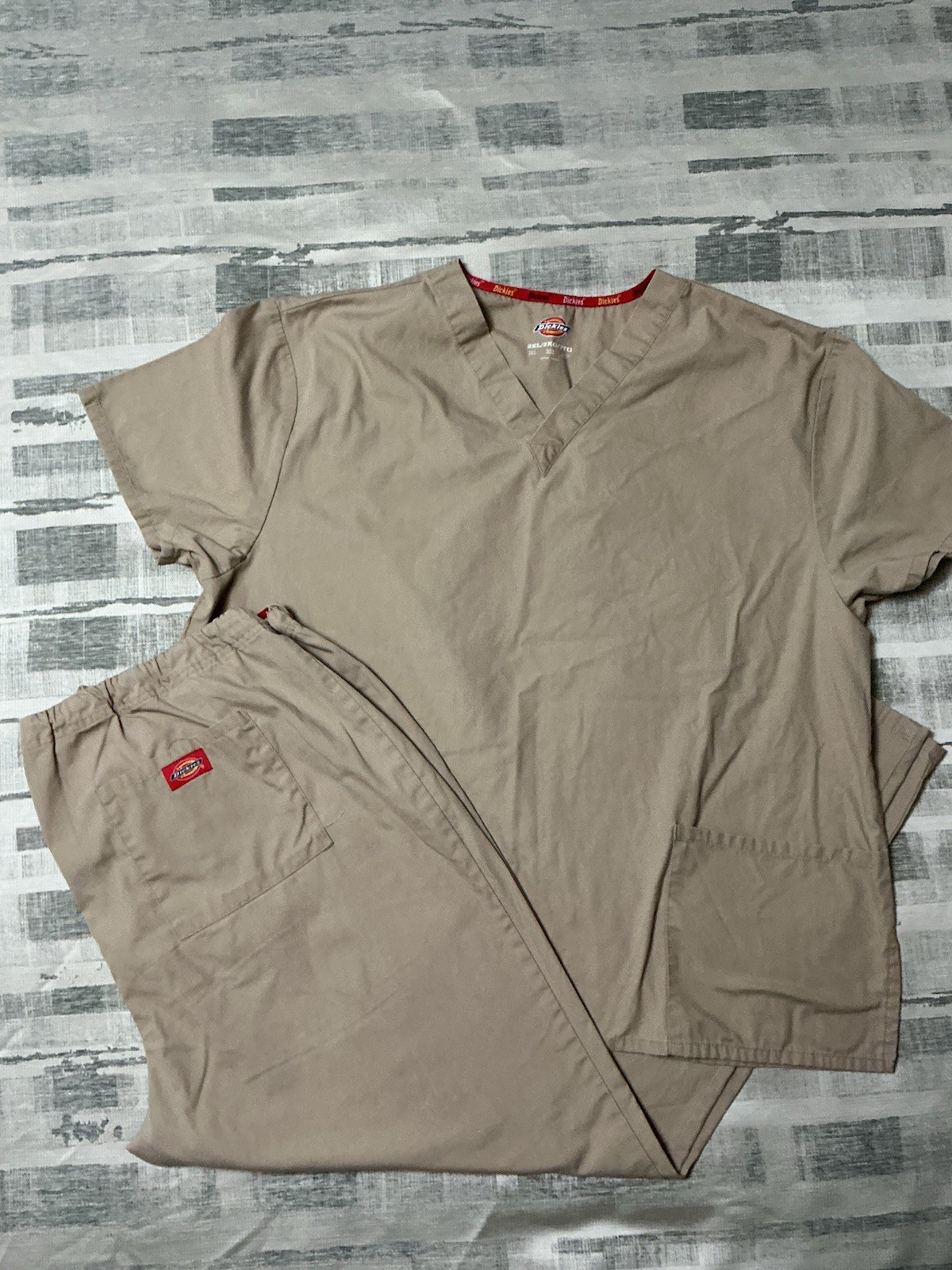 Dickies Unisex Scrub Set Size XXL (87606 & 83006)