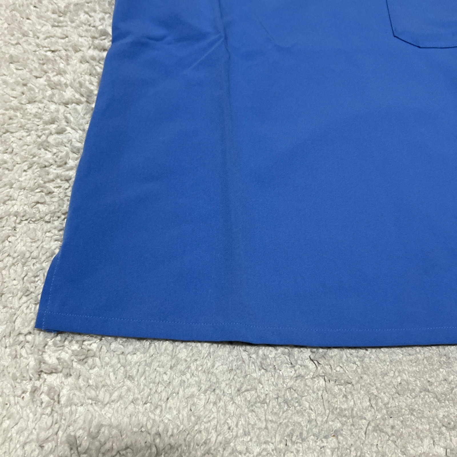 FIGS Scrub Top Women Medium Blue V Neck Pullover Pocket Workwear Nursing