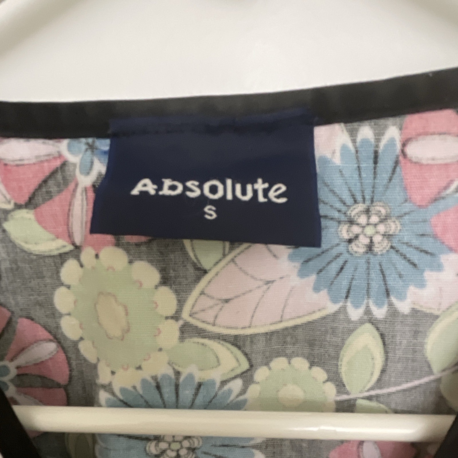 Absolute Women’s S Multicolor Floral Medical Scrub Top Wrap V-Neck Short Sleeve