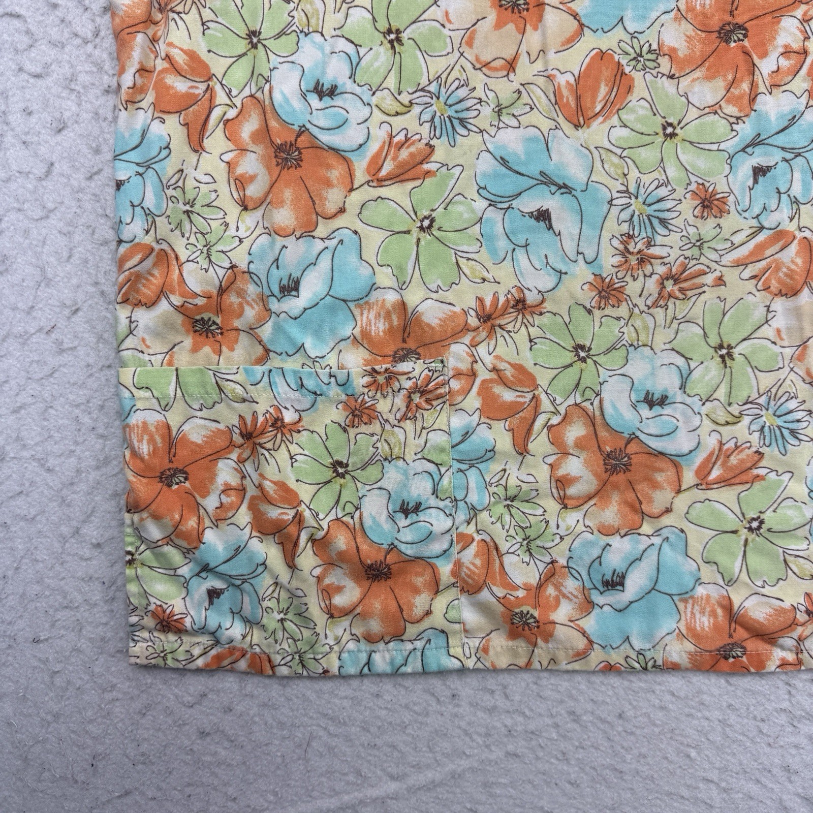 Floral Scrub Top Womens Medium M Orange Green Blue Medgear V Neck Short Sleeve