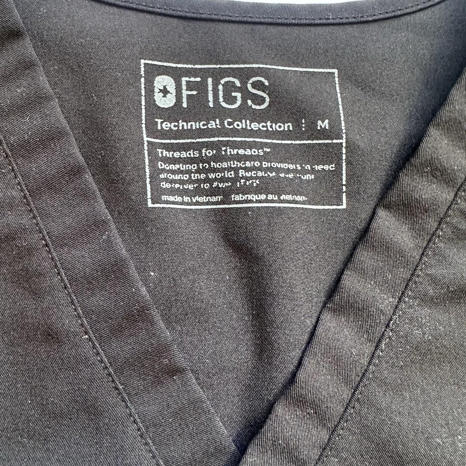 Figs Black Scrubs Size Medium Tall Jogger and Top Set