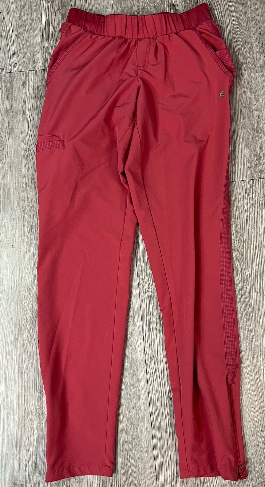 Barco One Wellness Women’s Tapered Scrub Pants Zip Ankle Coral Size XXSP