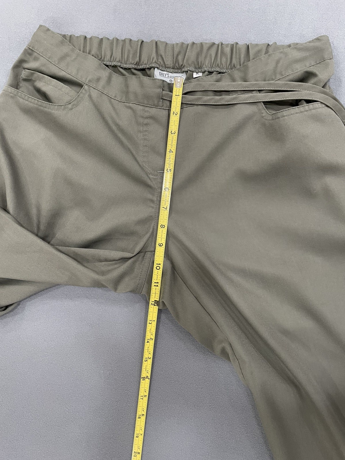 Grey’s Anatomy Barco Scrub Set Top (L) Pant (M) Lt Gray/Sage Green (180)