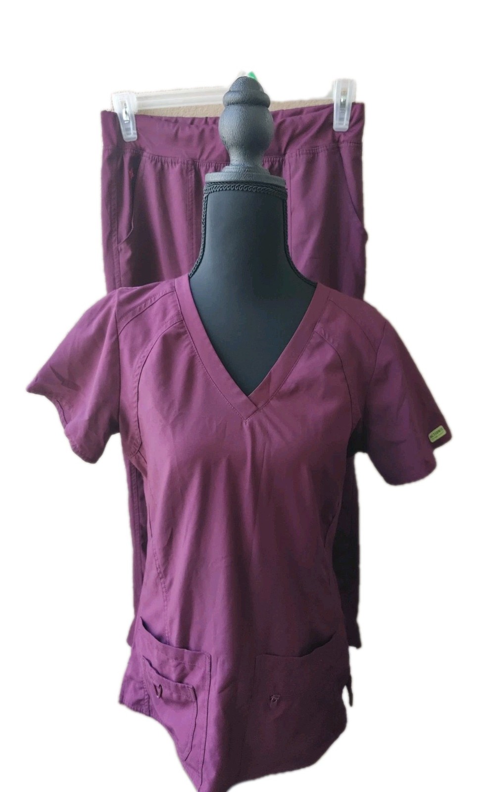 Wine Colored Scrub Set Couture Activate Scrubs S–Top & M-Pants Read∆