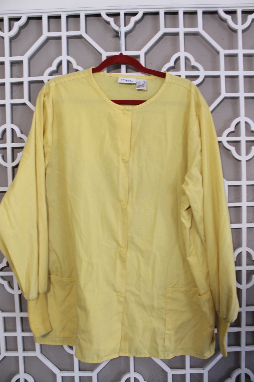 Apple Life Scrubs Yellow Medical Lab Coat Womens L Snap Up Workwear