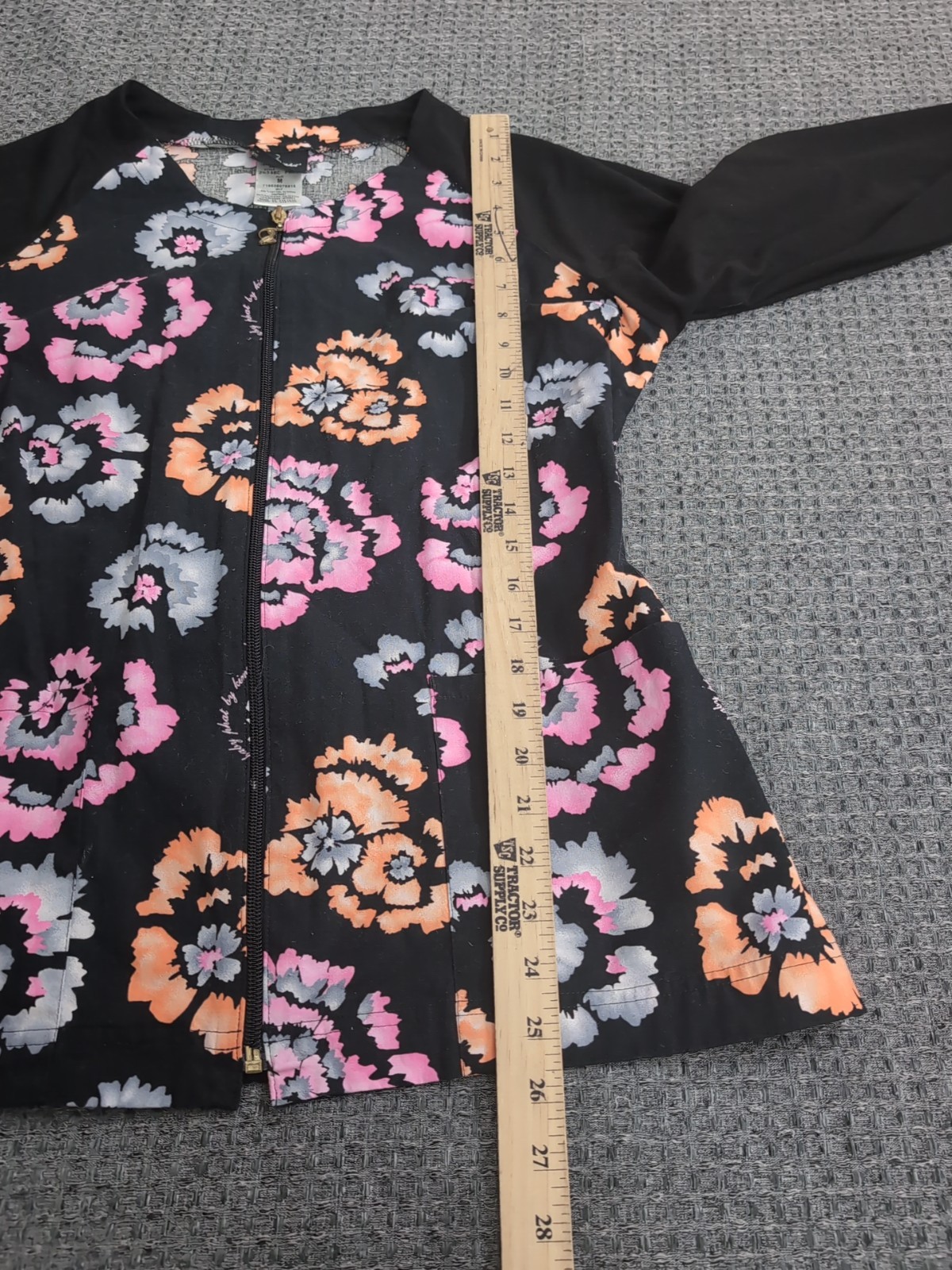 Baby Phat Women Scrub Top Long Sleeve Full Zip Floral Medium & Black Pants