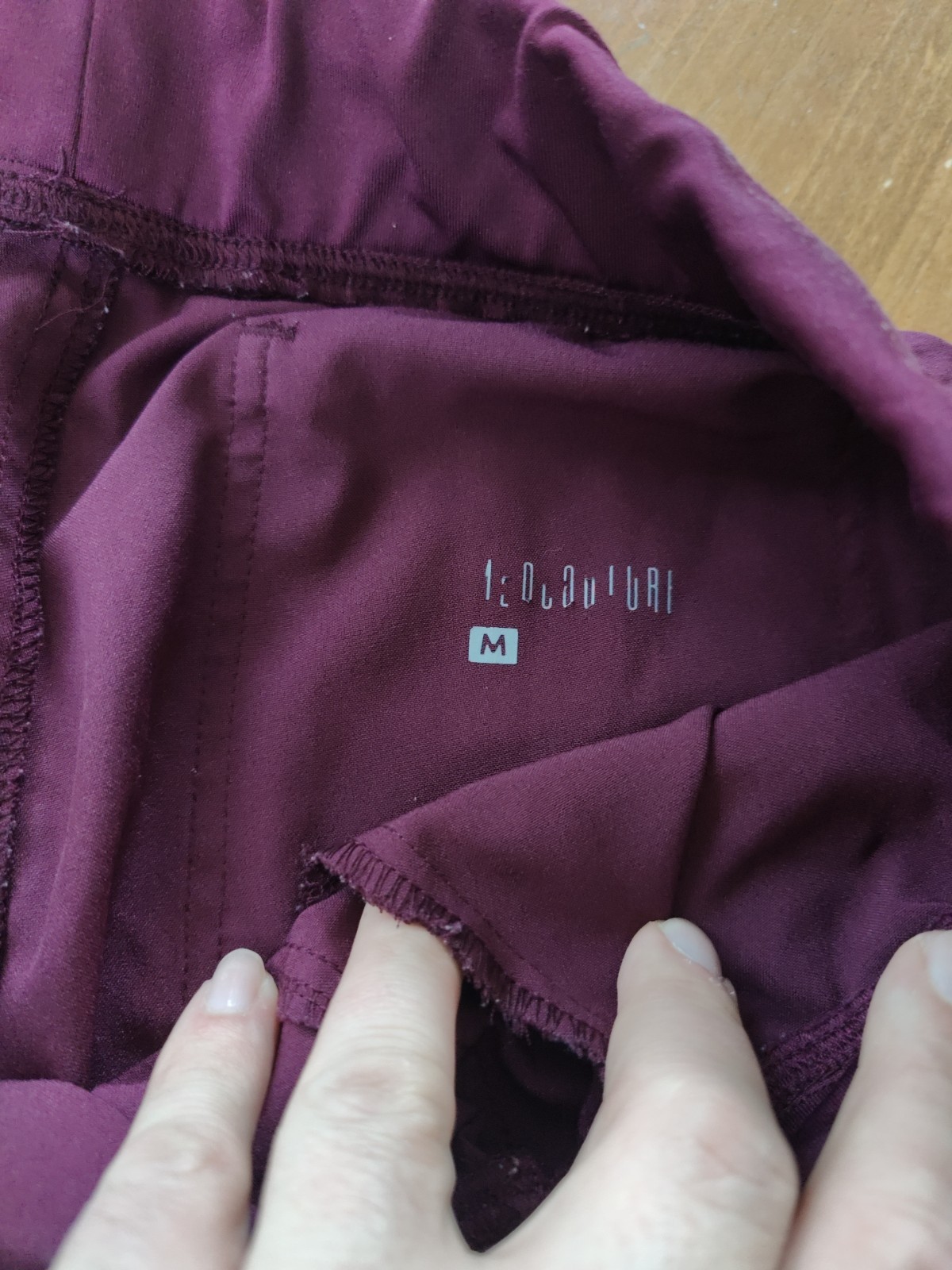 Wine Colored Scrub Set Couture Activate Scrubs S–Top & M-Pants Read∆