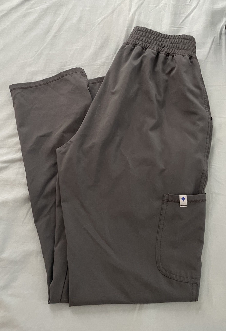 Women’s Scrubstar Scrub Lot 4pc Pewter Dark Grey XS, 2 Scrub Tops, Pants, Jacket