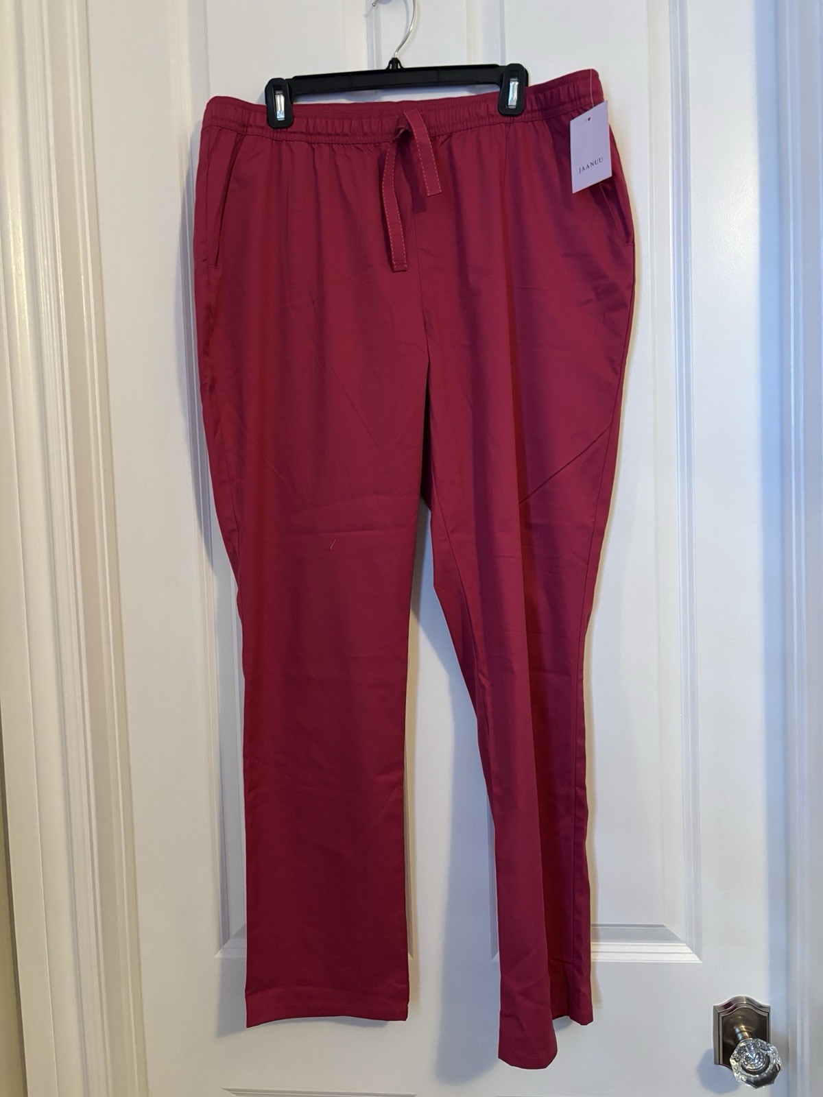 Jaanuu – Women’s Fuchsia Drawstring Scrub Pants. Size XL. NWT J95039